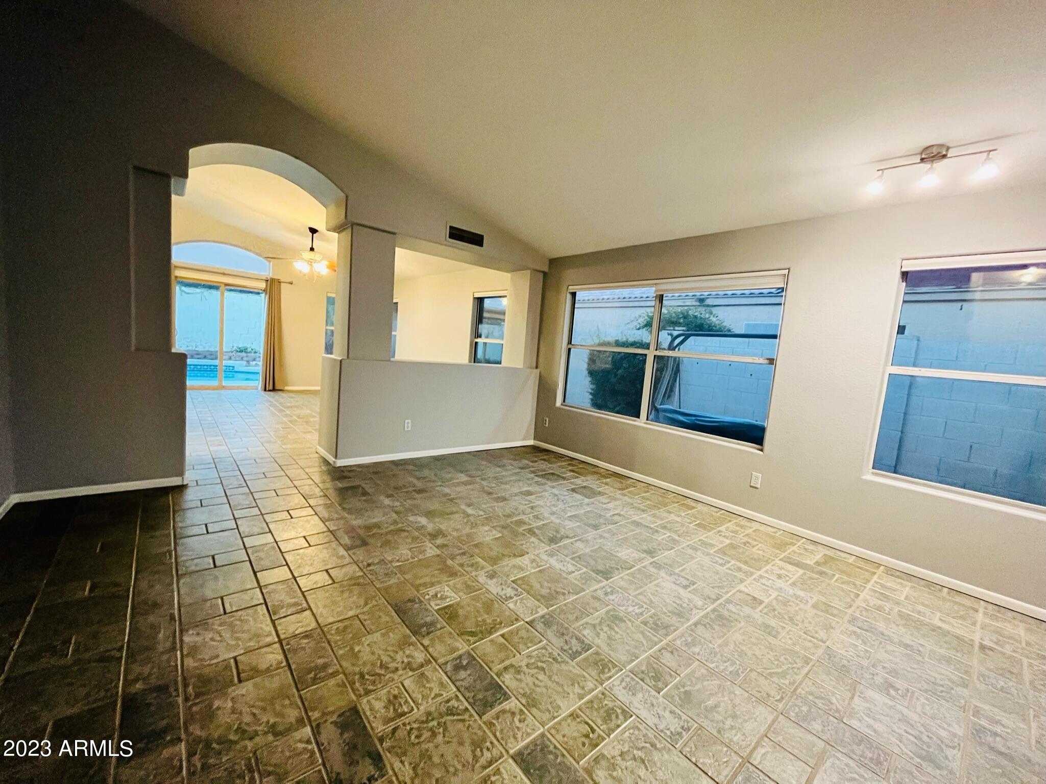 4336 E CAMPO BELLO Drive