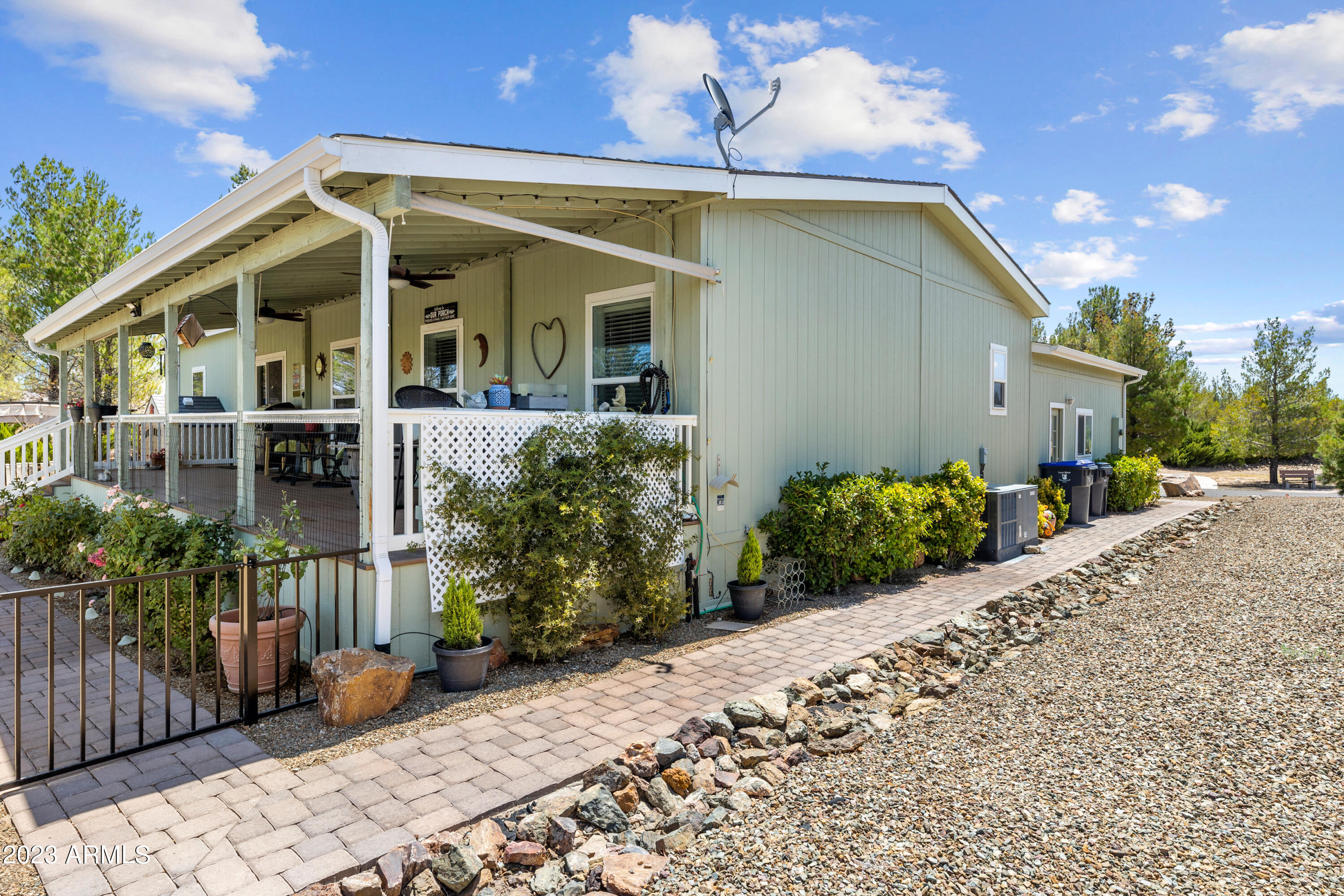 700 W ON THE GREENS Boulevard