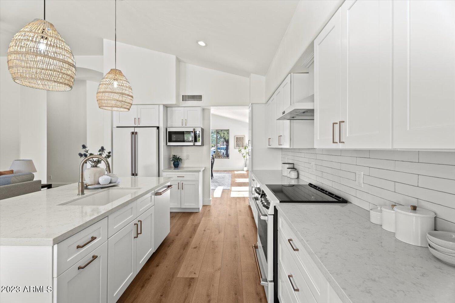 4727 E VIA MONTOYA Drive