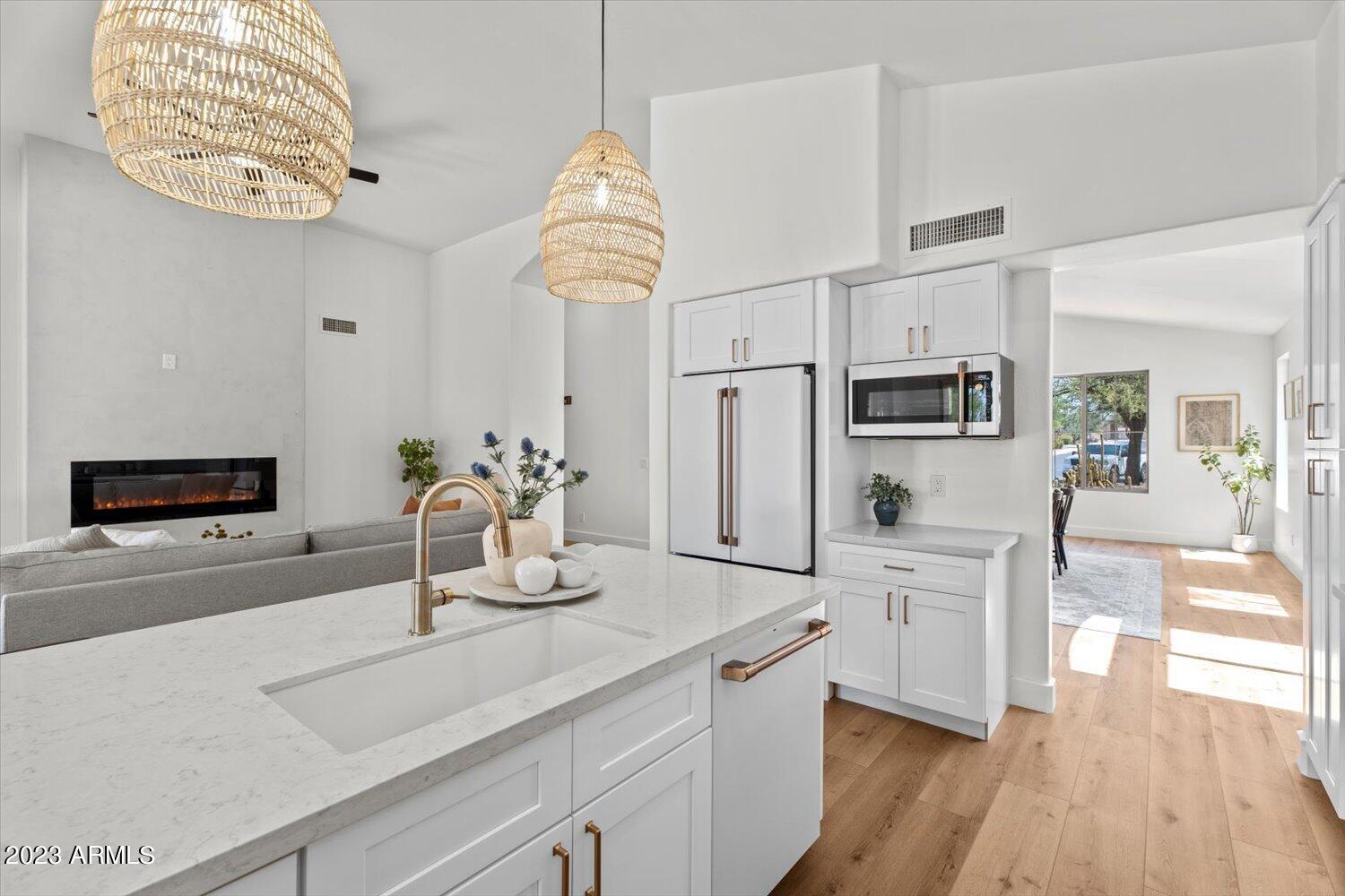 4727 E VIA MONTOYA Drive