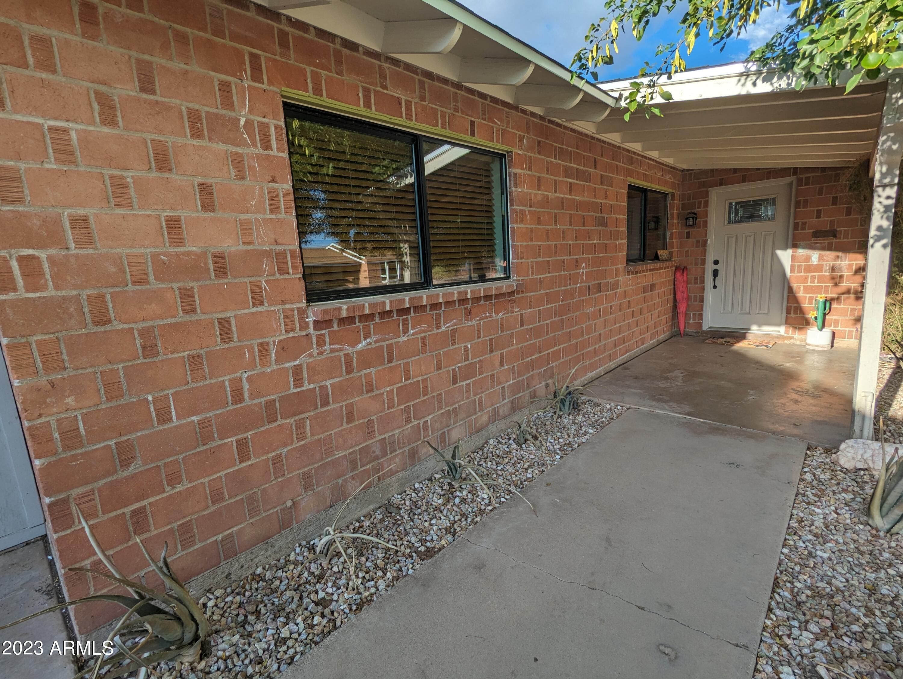 8638 E ROANOKE Avenue