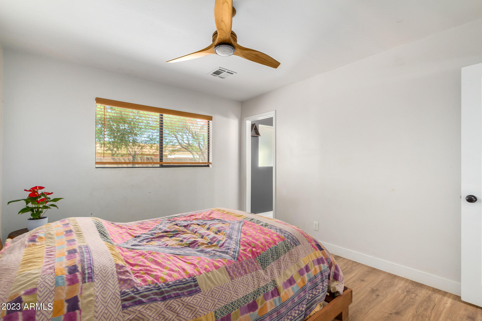 8638 E ROANOKE Avenue