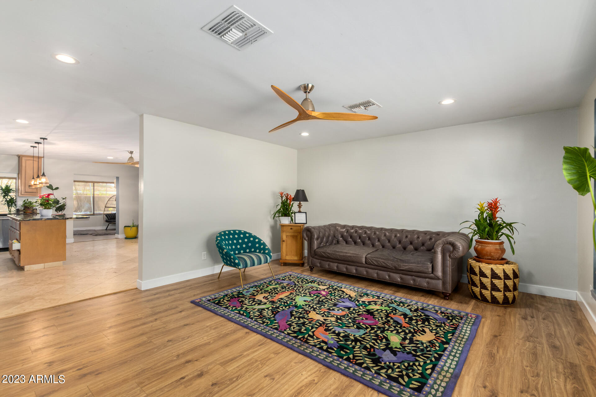 8638 E ROANOKE Avenue