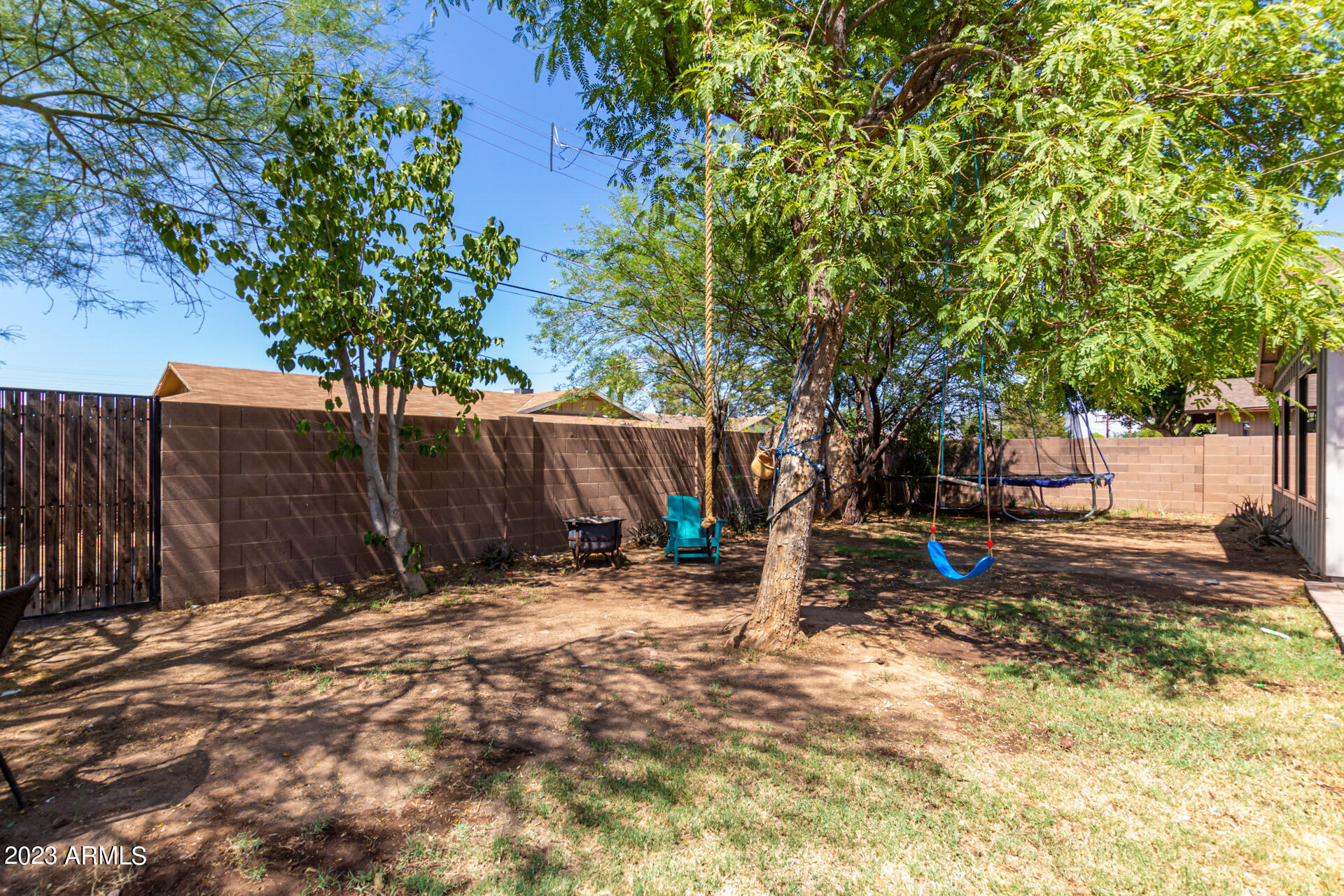 8638 E ROANOKE Avenue