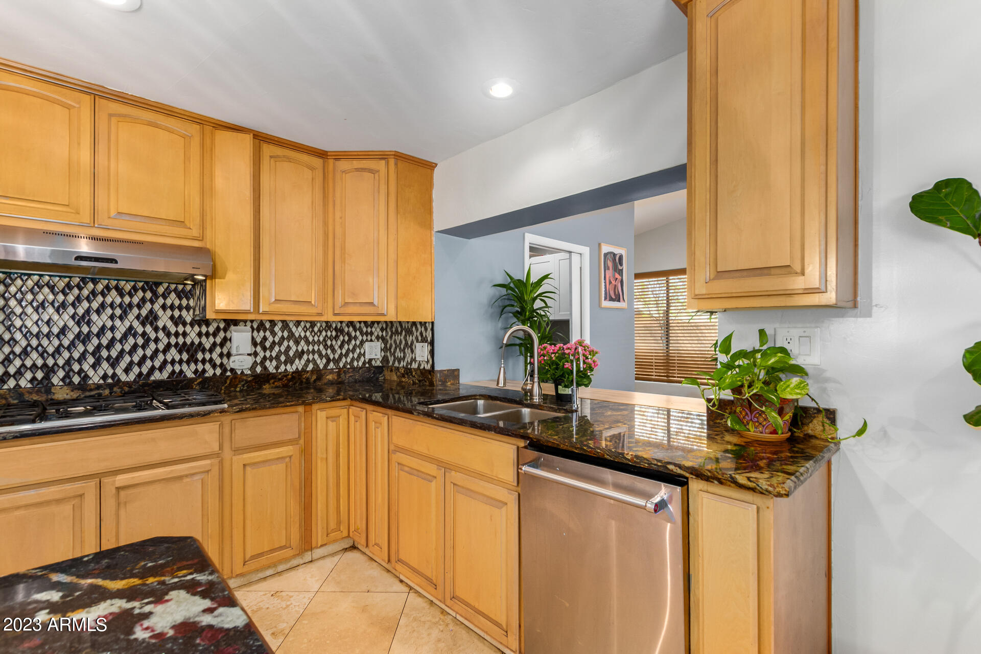 8638 E ROANOKE Avenue