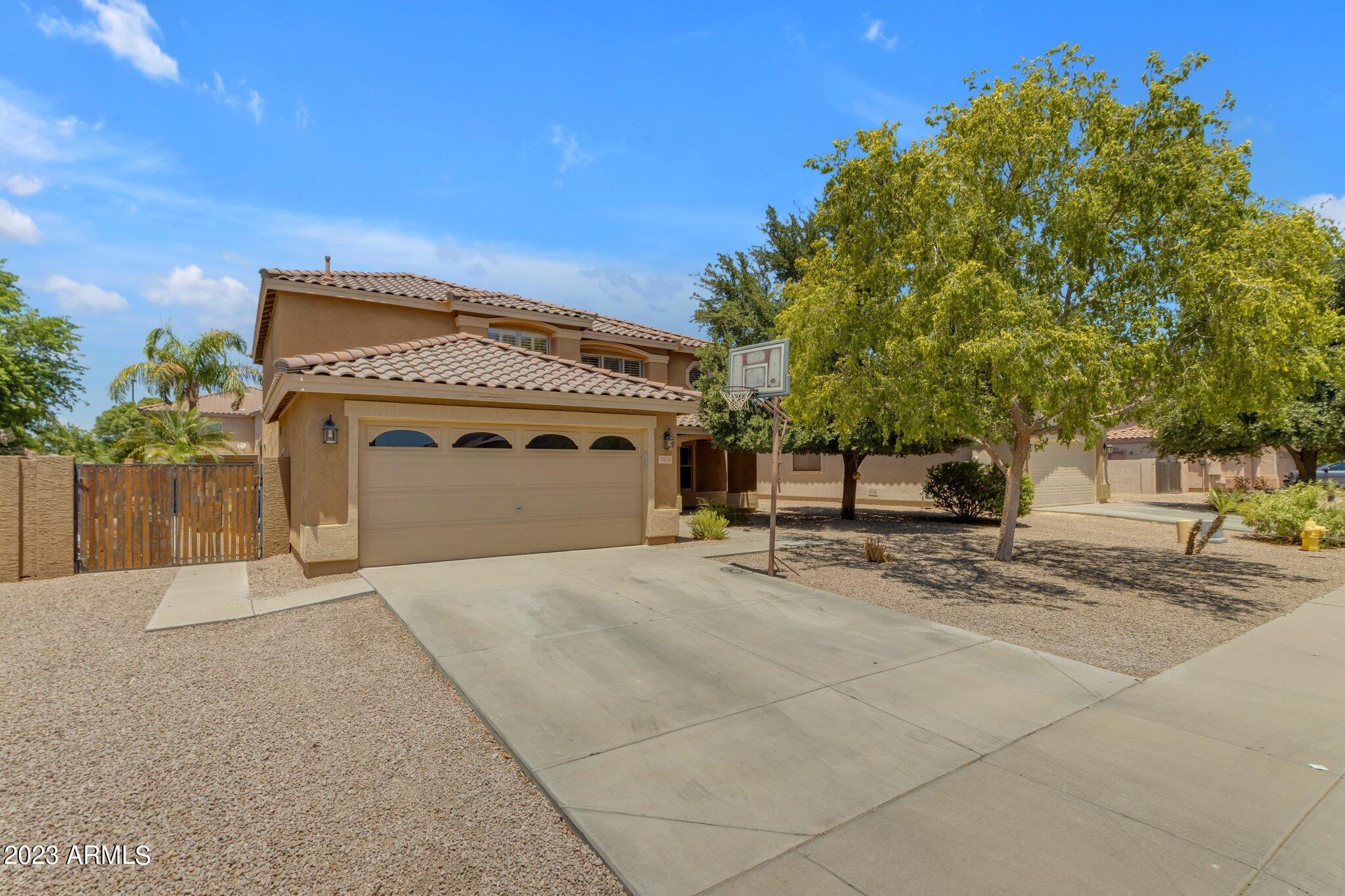 3572 E TRIGGER Way