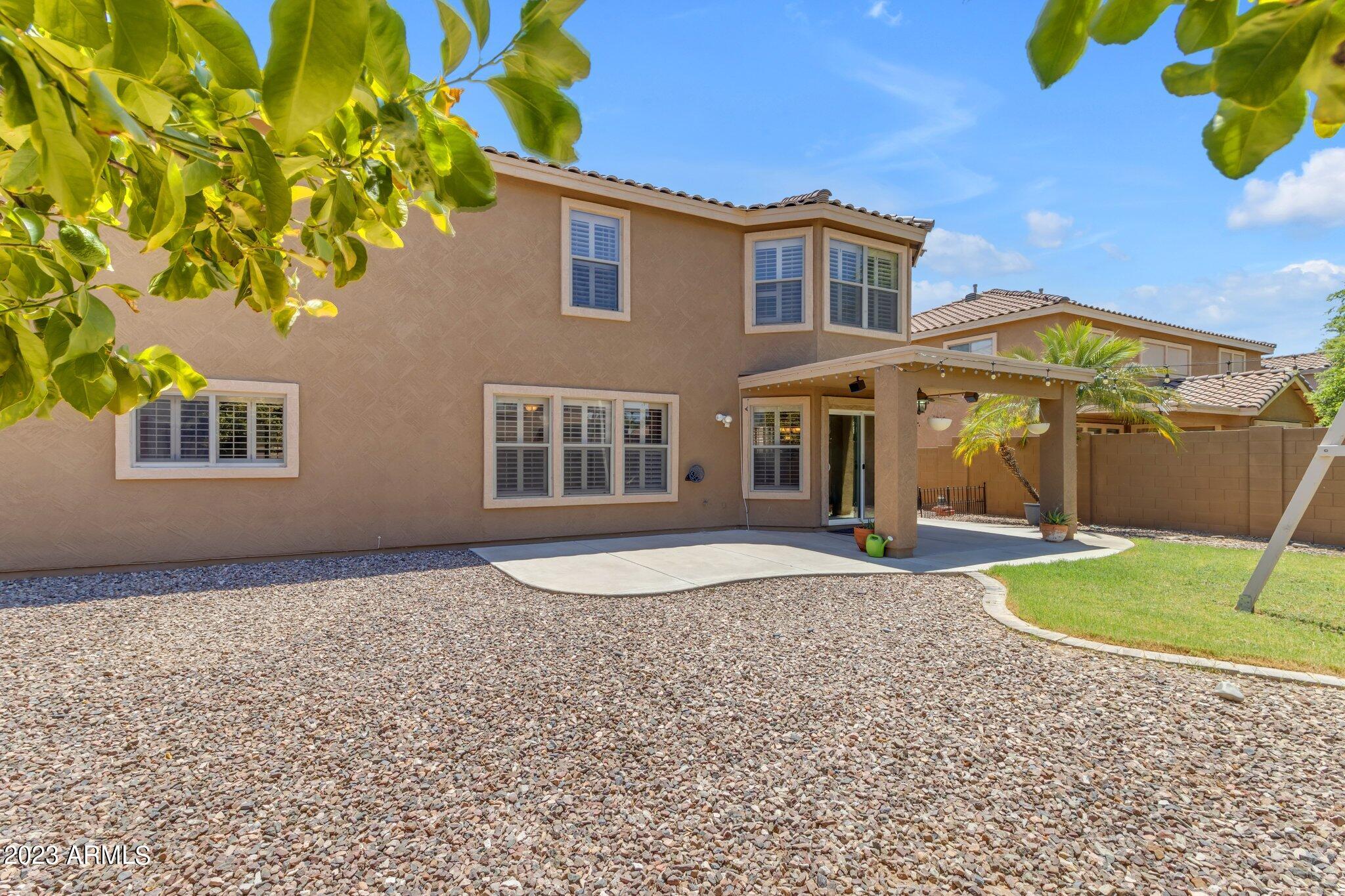 3572 E TRIGGER Way