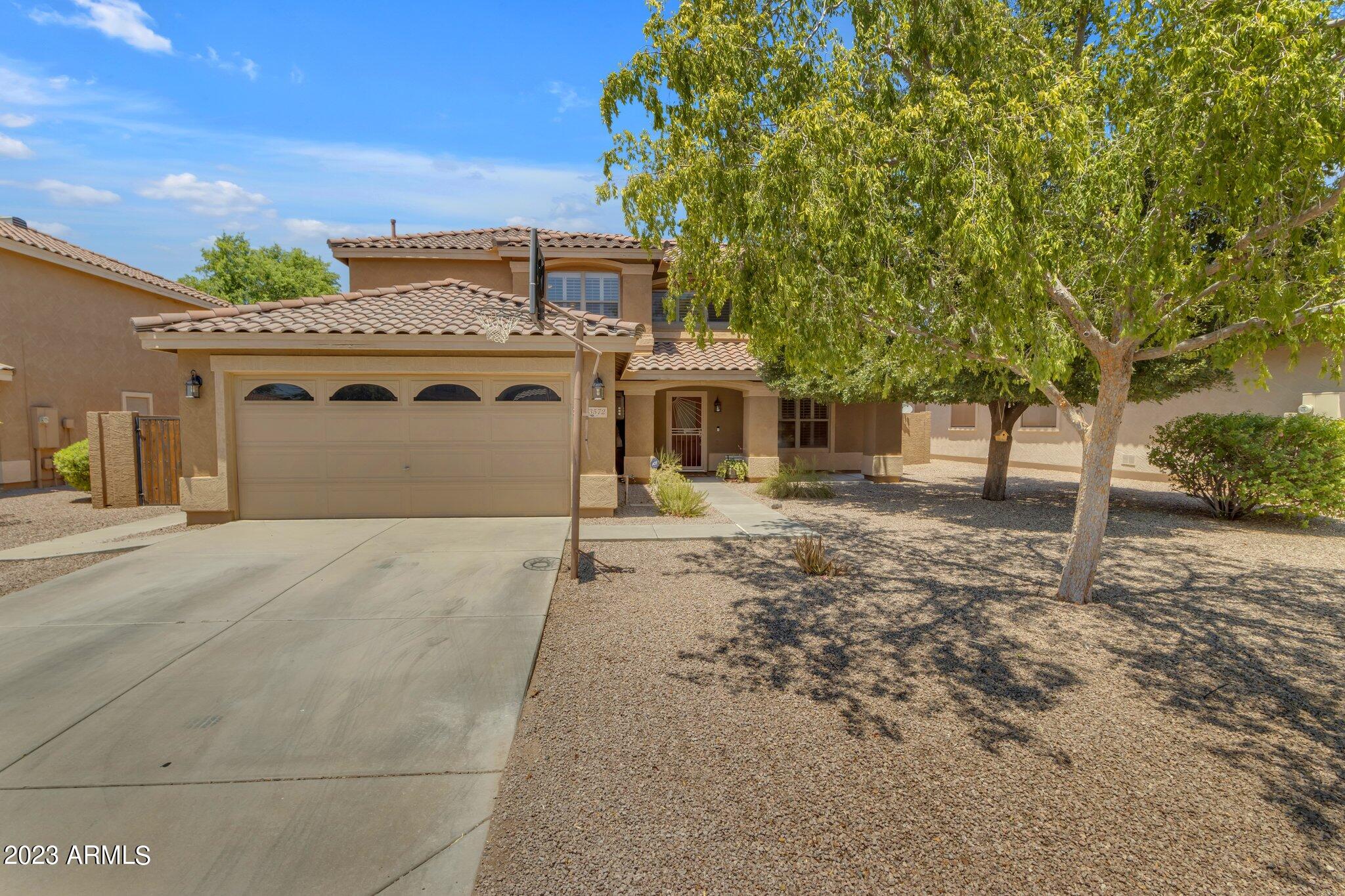 3572 E TRIGGER Way