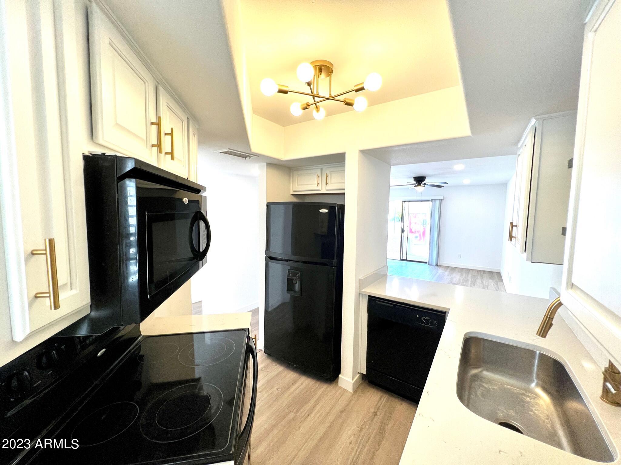 935 N GRANITE REEF Road # 90