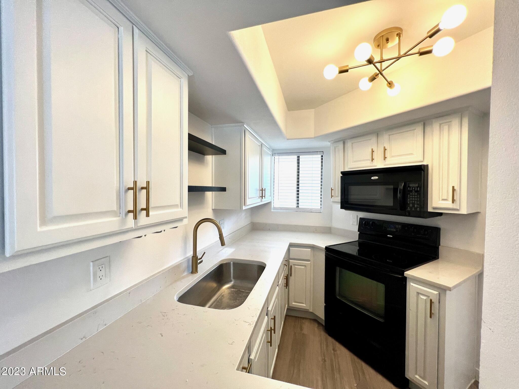 935 N GRANITE REEF Road # 90