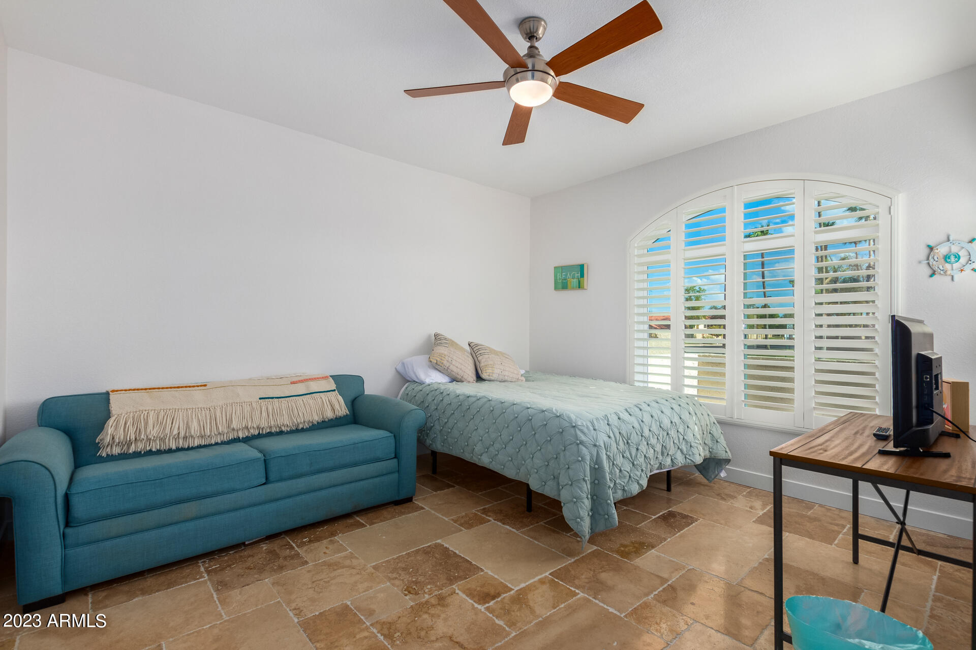 1309 W CORAL REEF Drive W