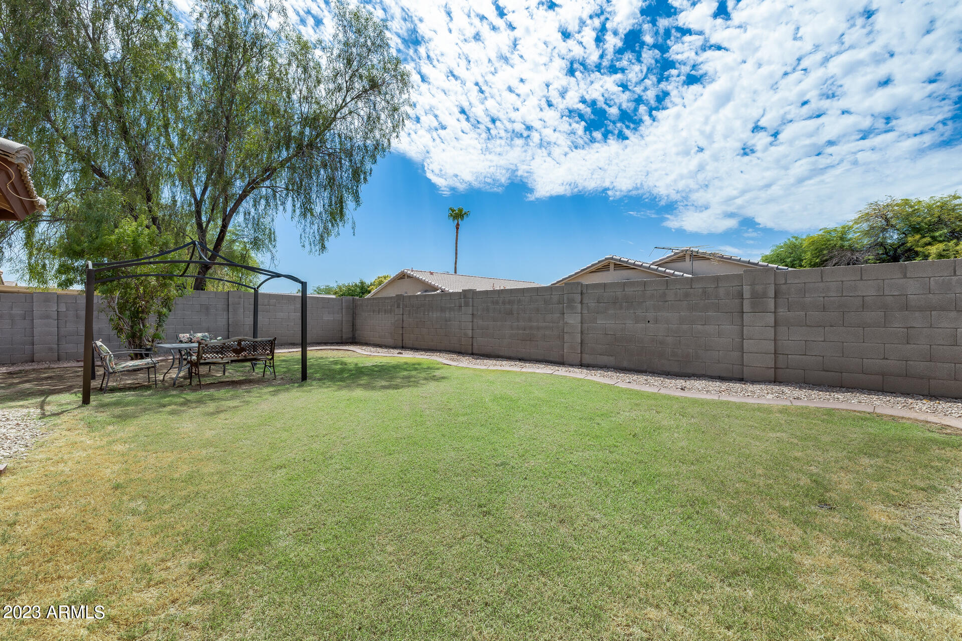 8815 W MANZANITA Drive