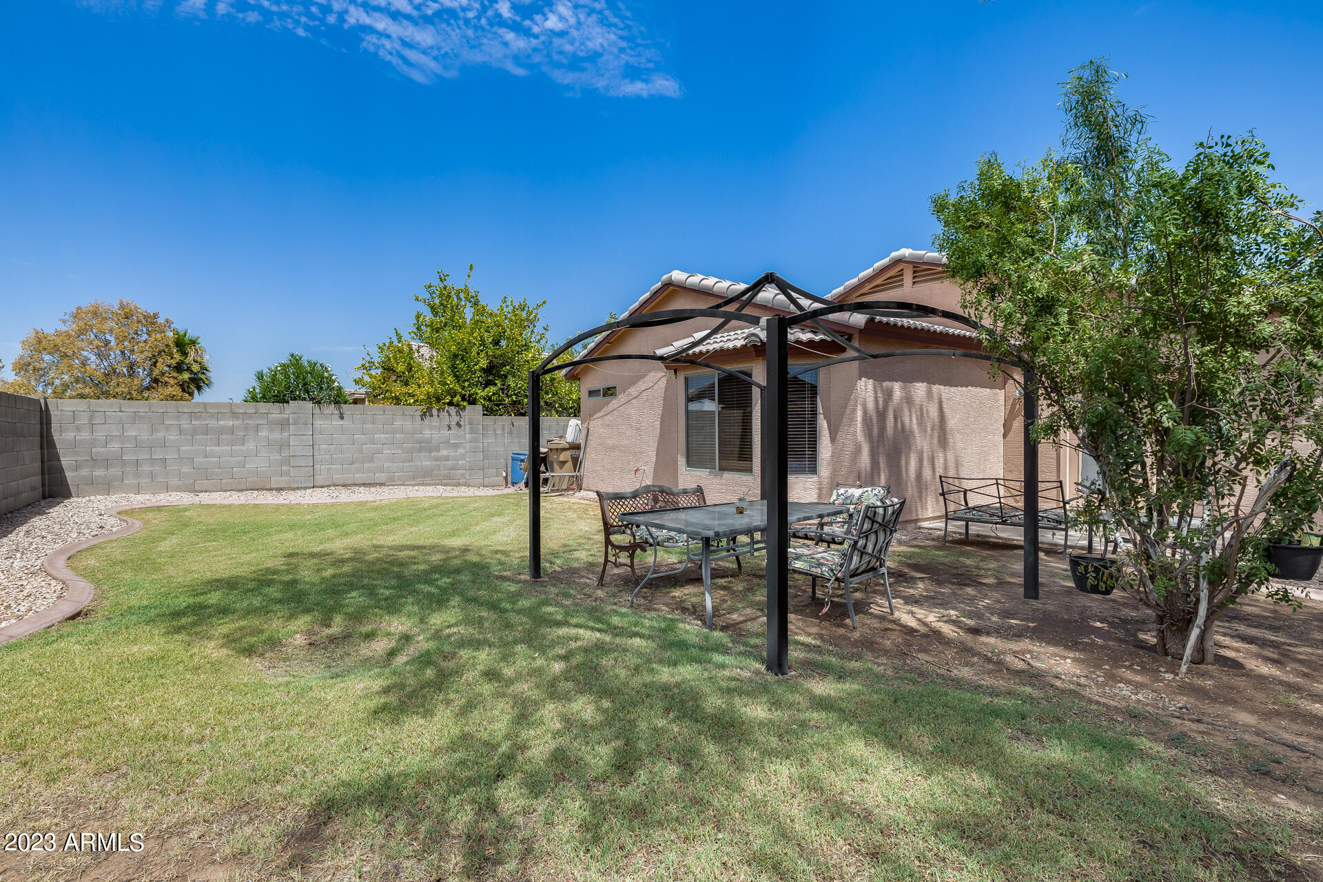 8815 W MANZANITA Drive