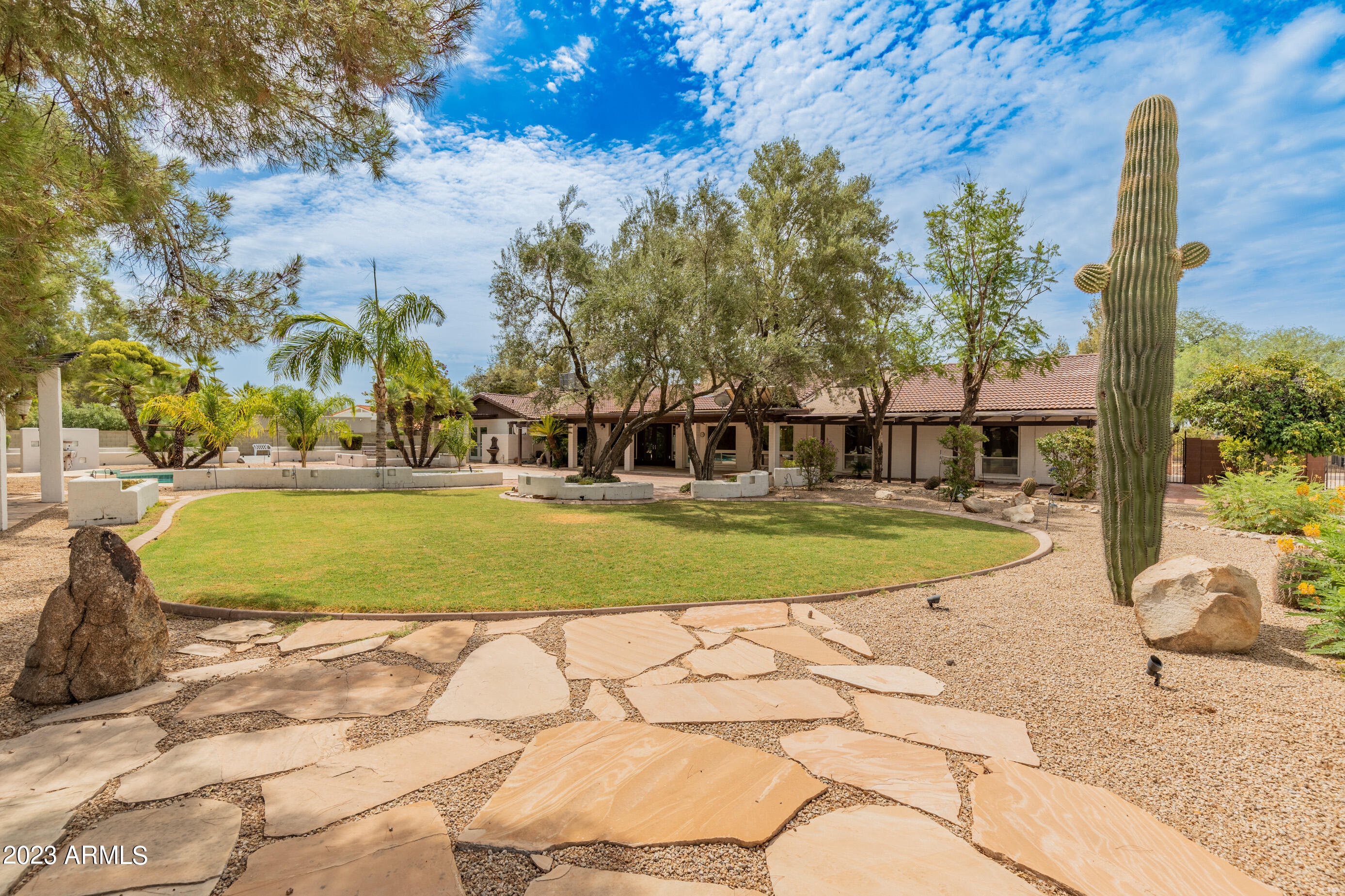 8020 E DAVENPORT Drive