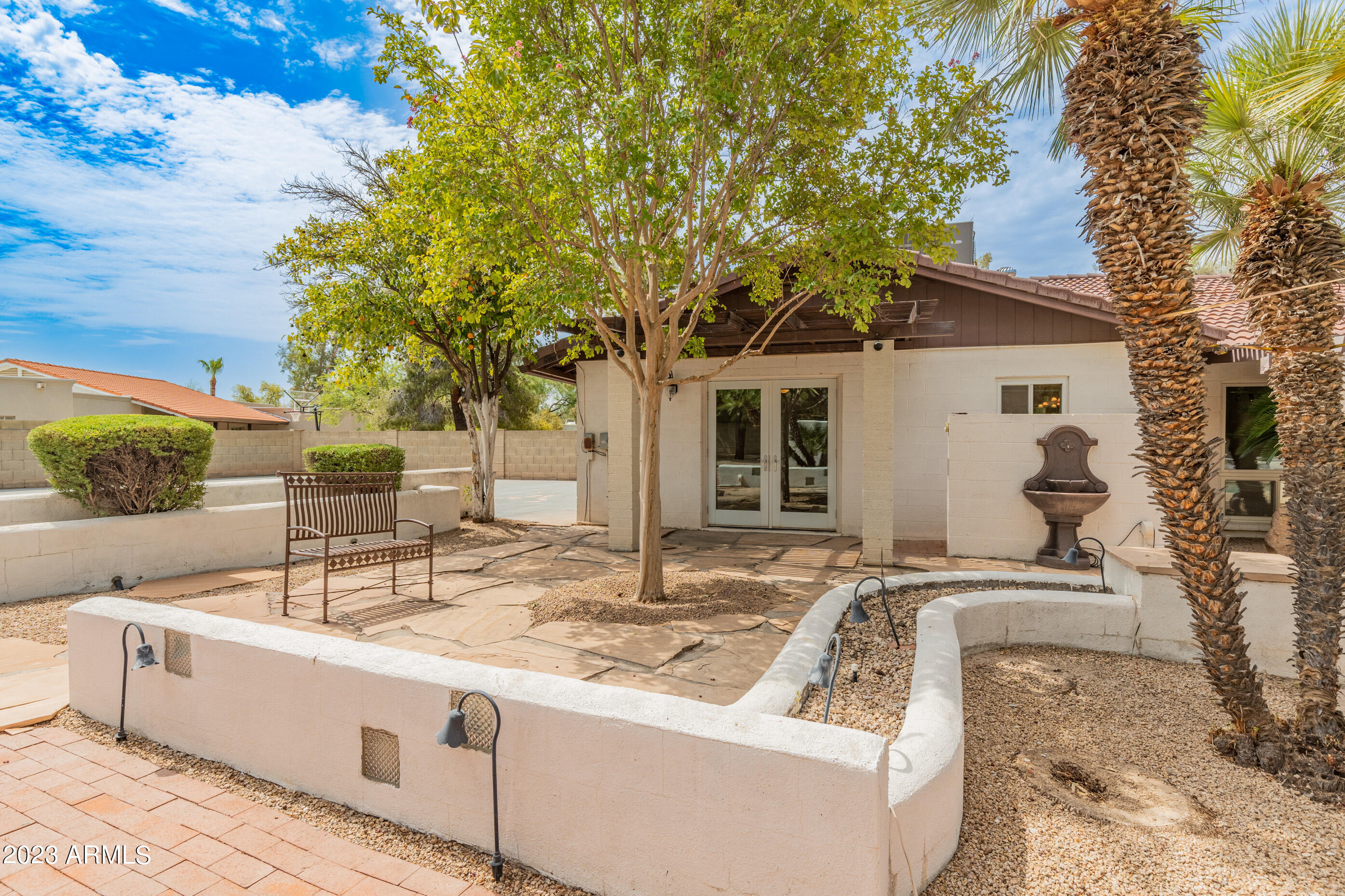 8020 E DAVENPORT Drive