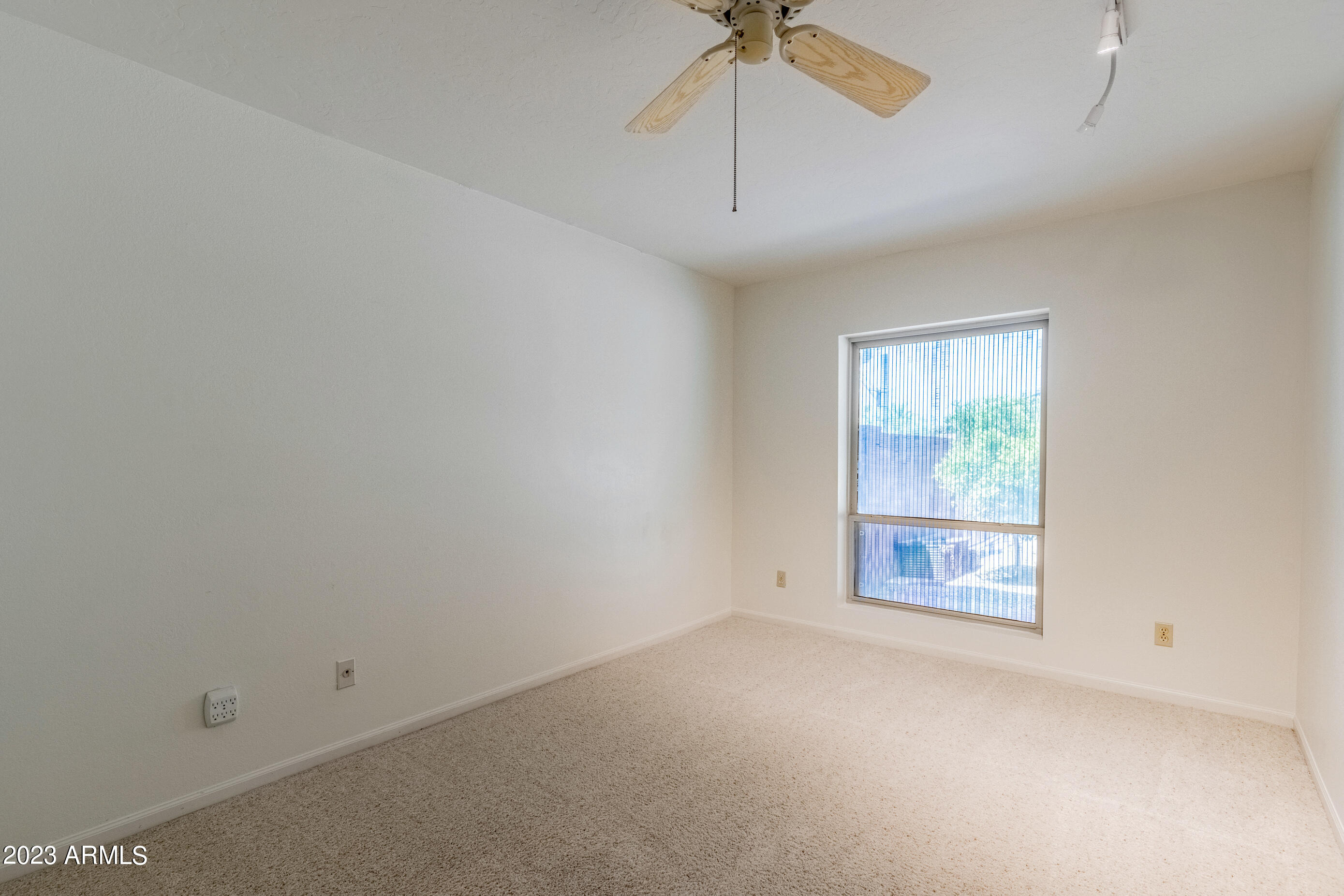 8020 E DAVENPORT Drive