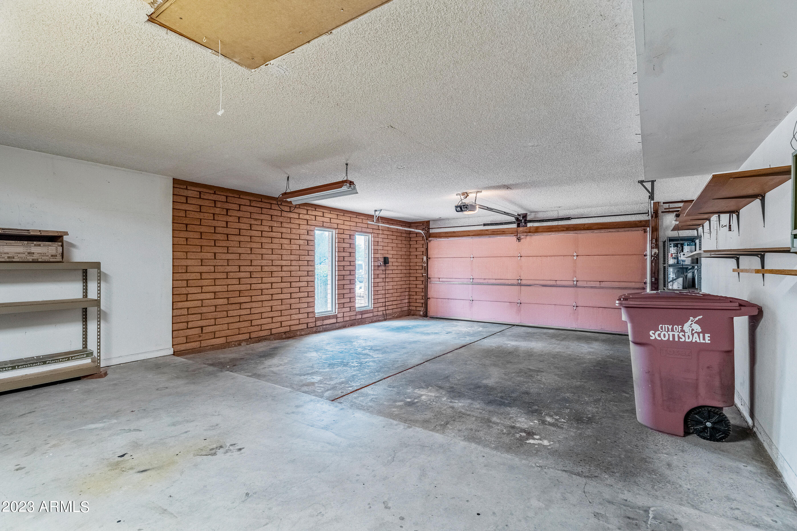 8020 E DAVENPORT Drive