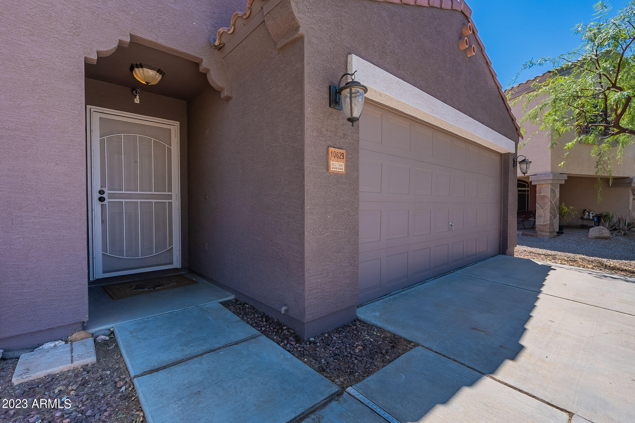 10629 W APACHE Street