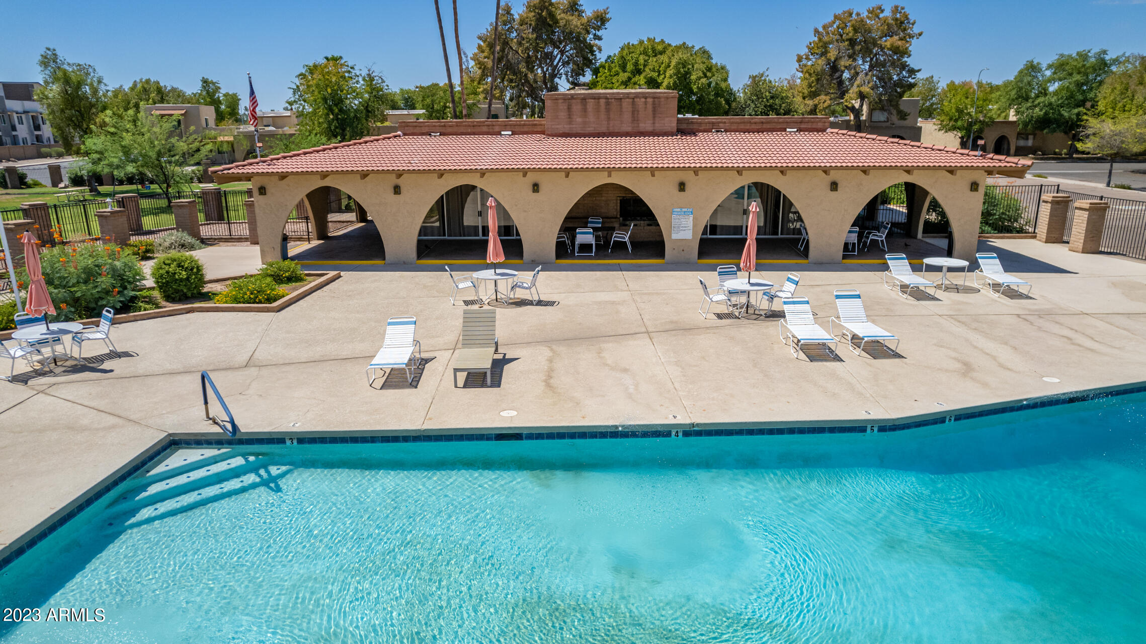 2143 E MINTON Drive