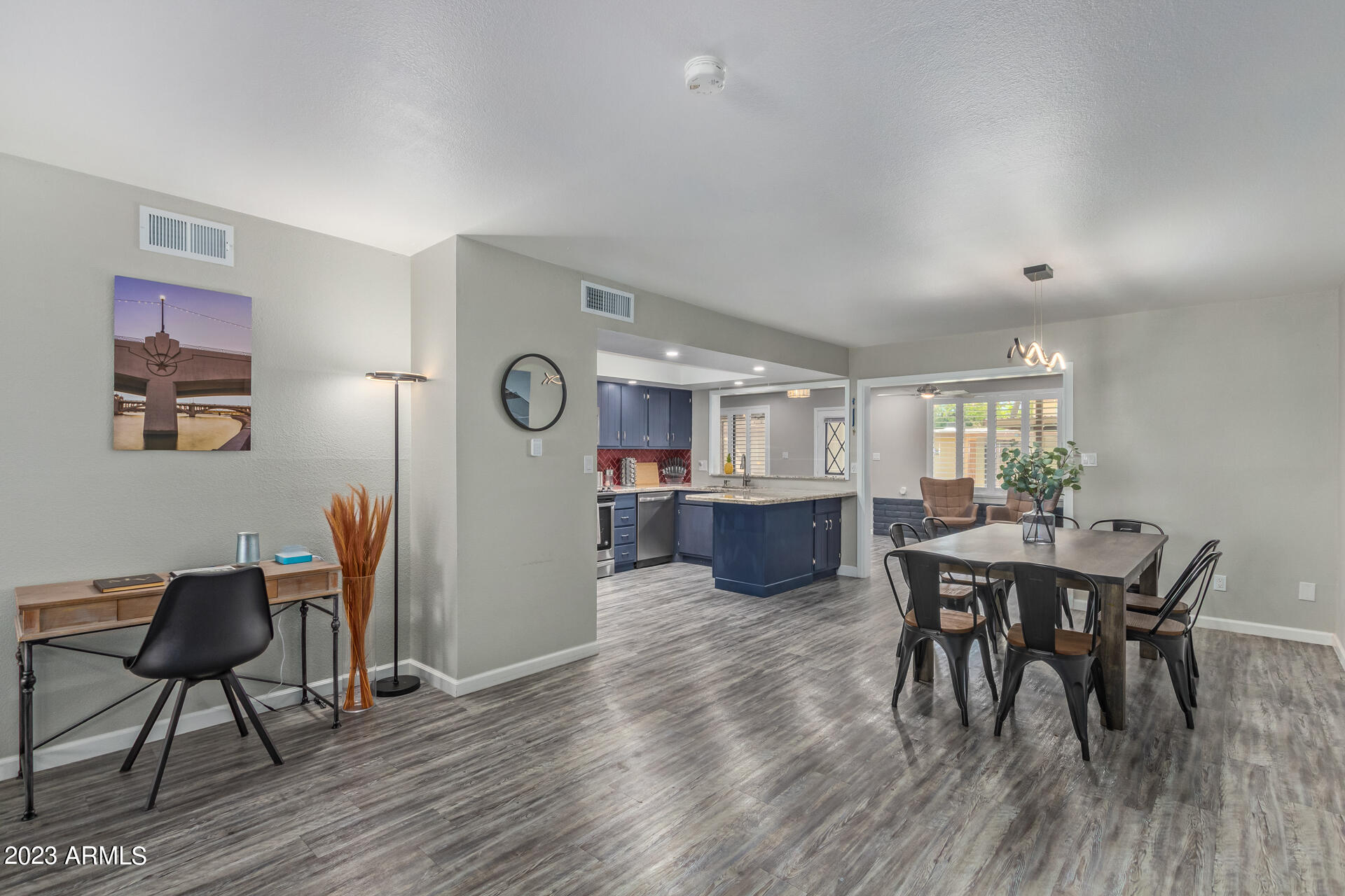 2143 E MINTON Drive