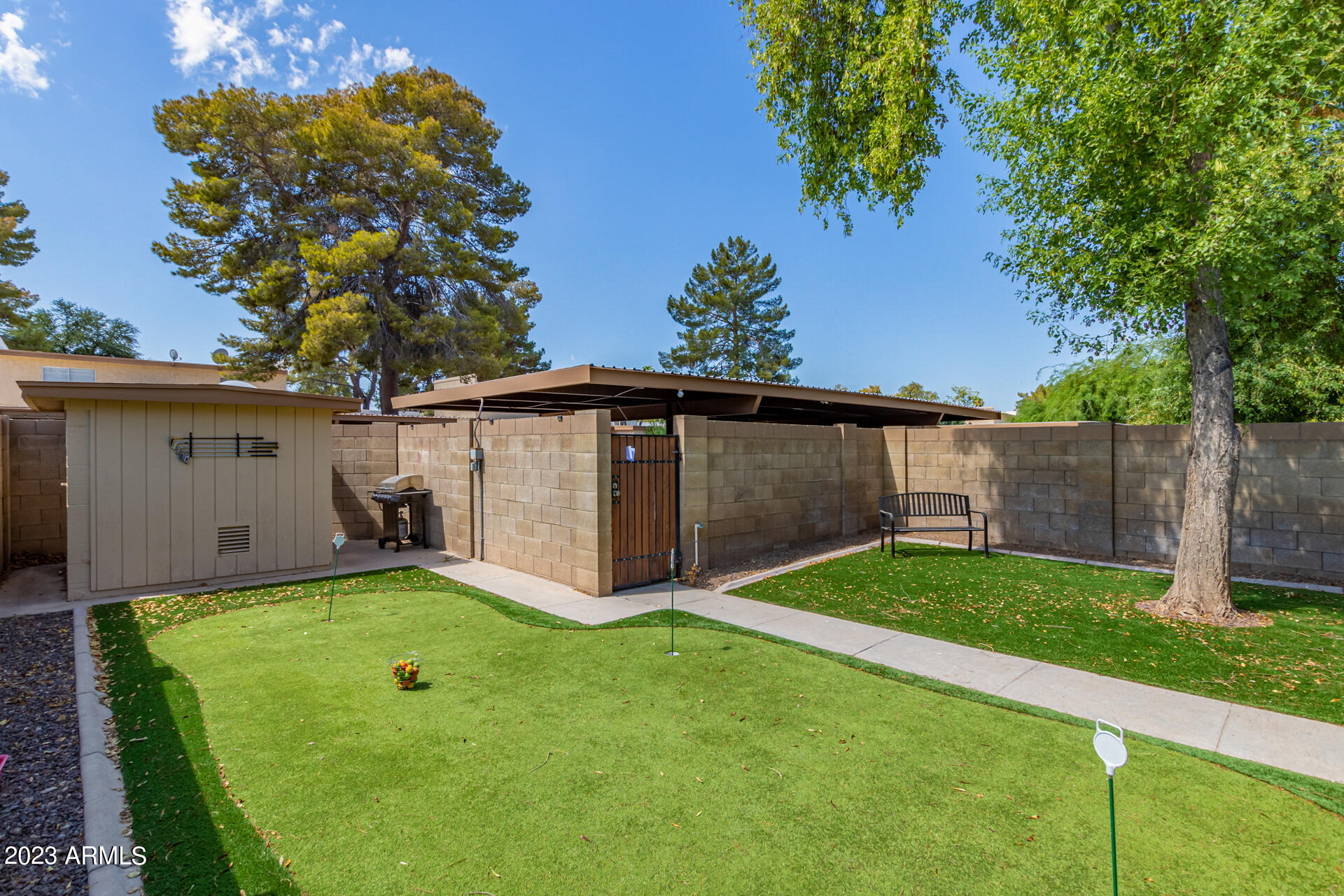 2143 E MINTON Drive
