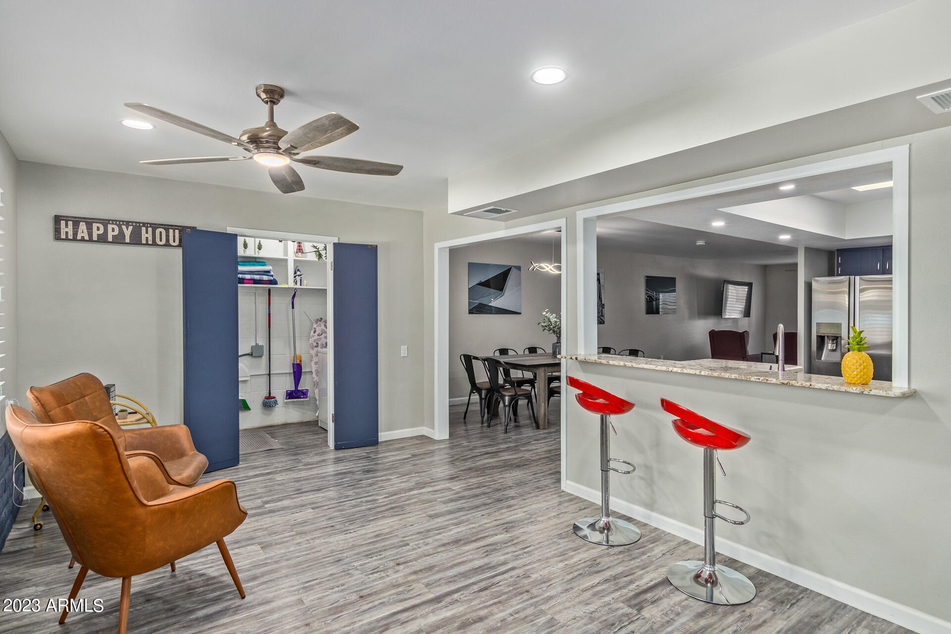 2143 E MINTON Drive