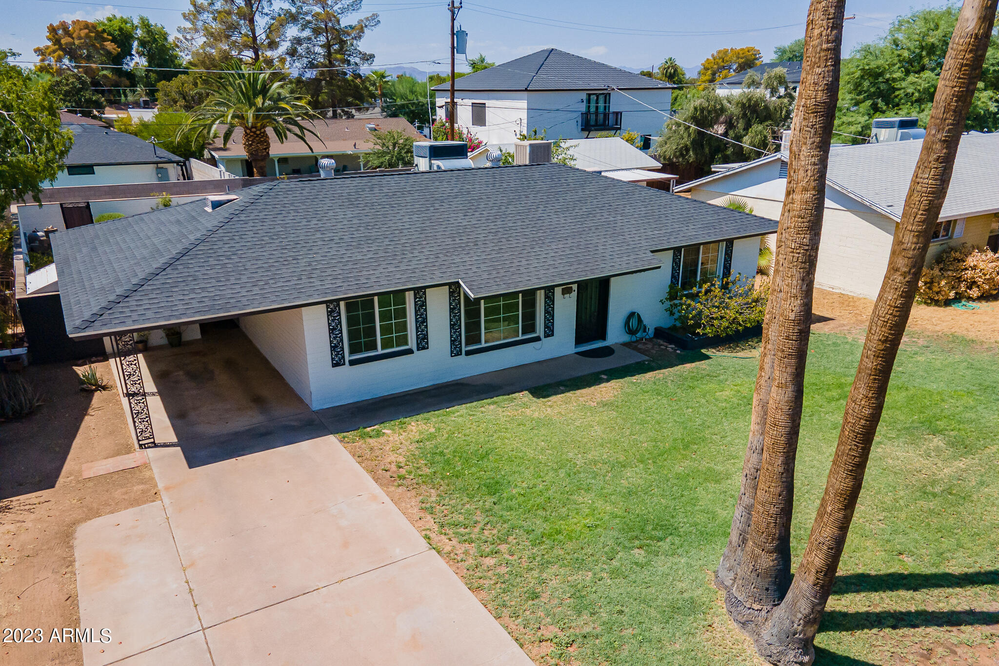 4917 E AMELIA Avenue