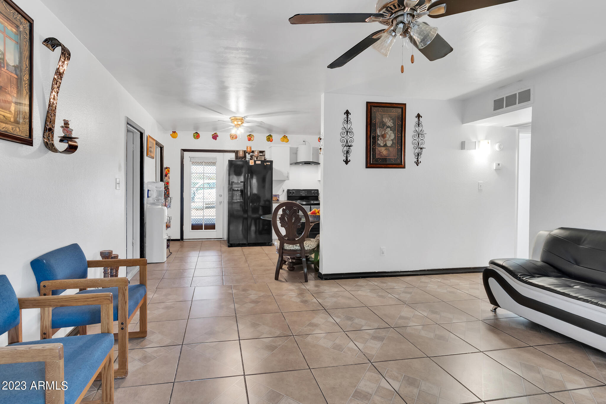 4616 W HUBBELL Street