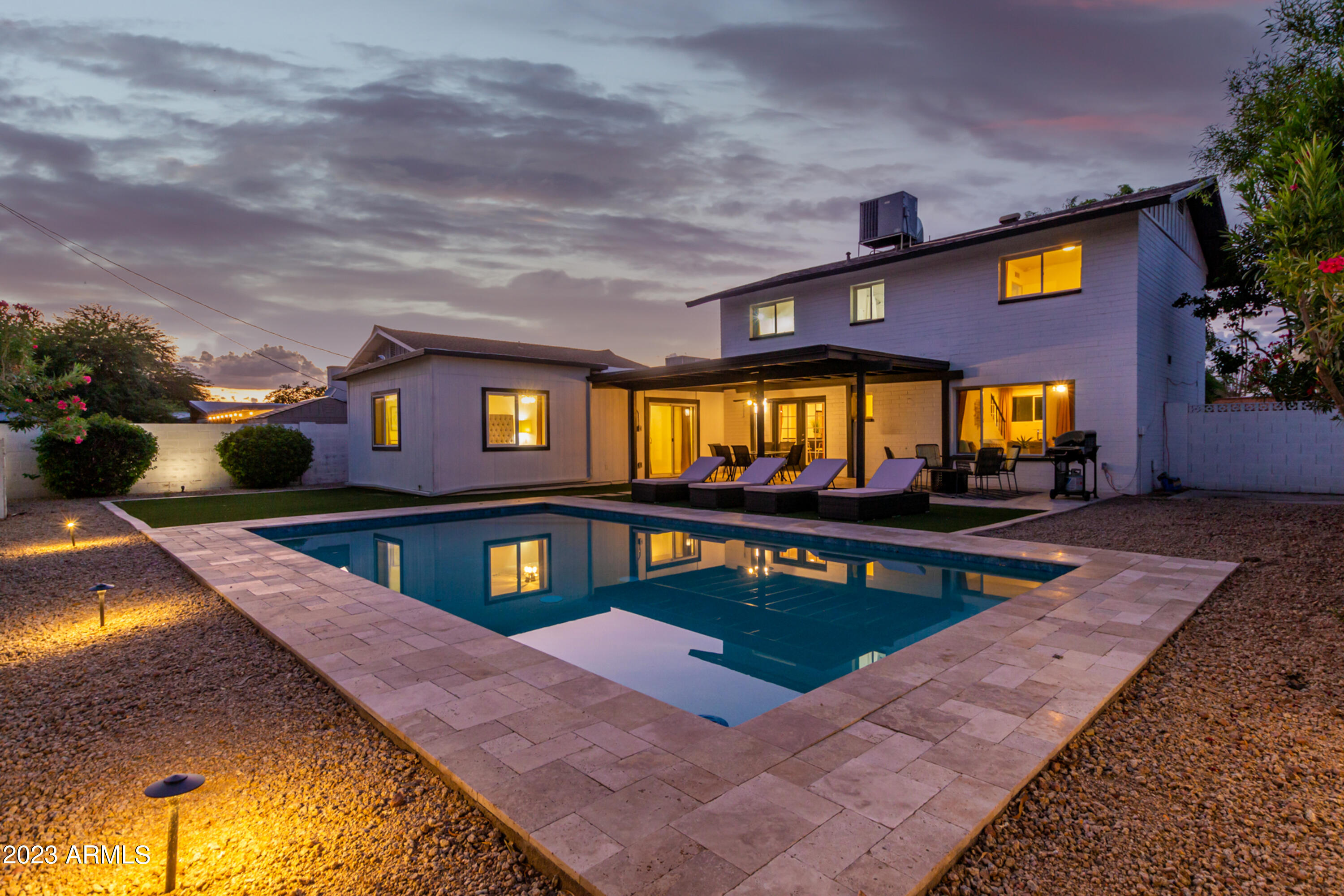8413 E CITRUS Way