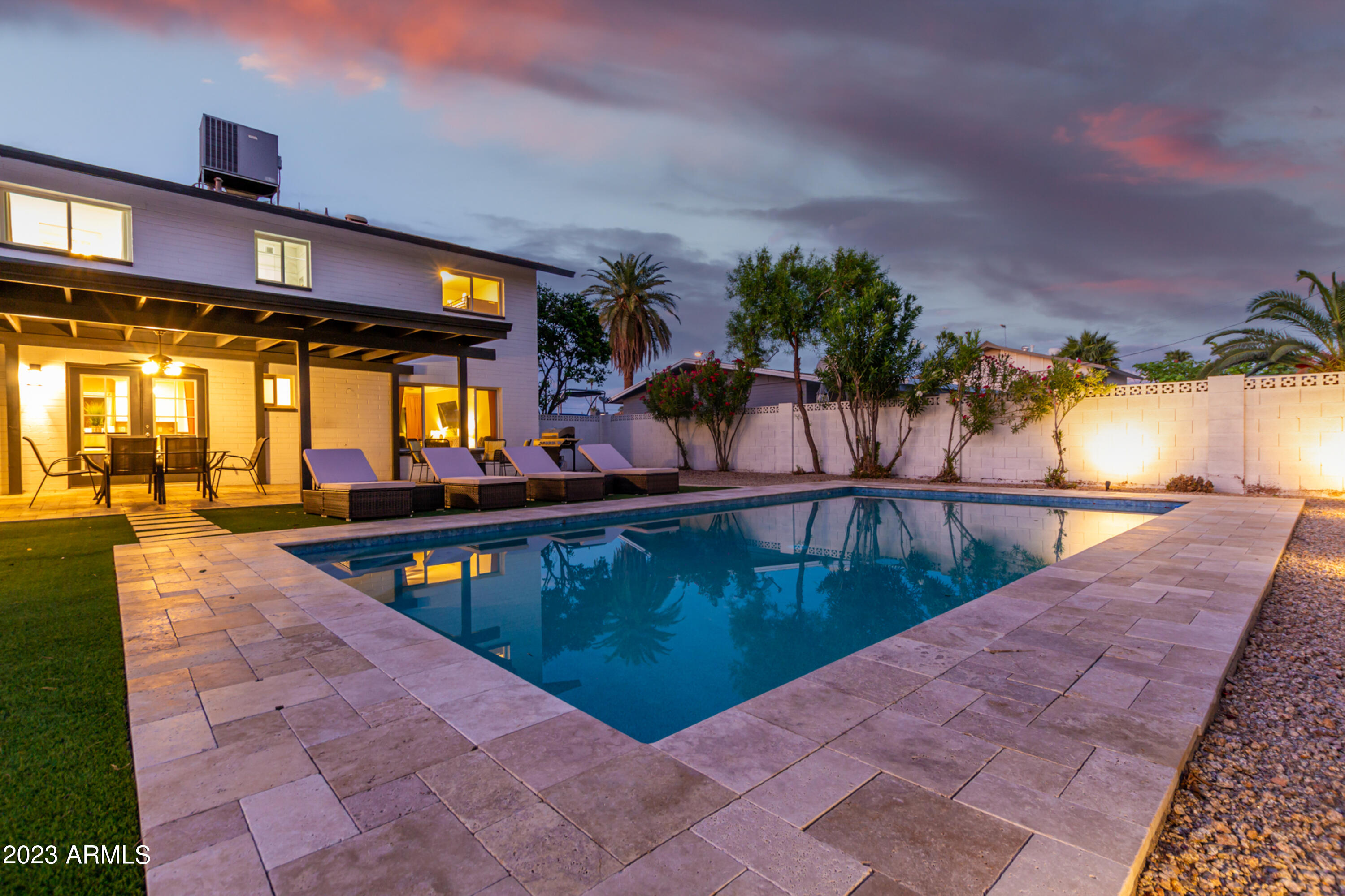 8413 E CITRUS Way