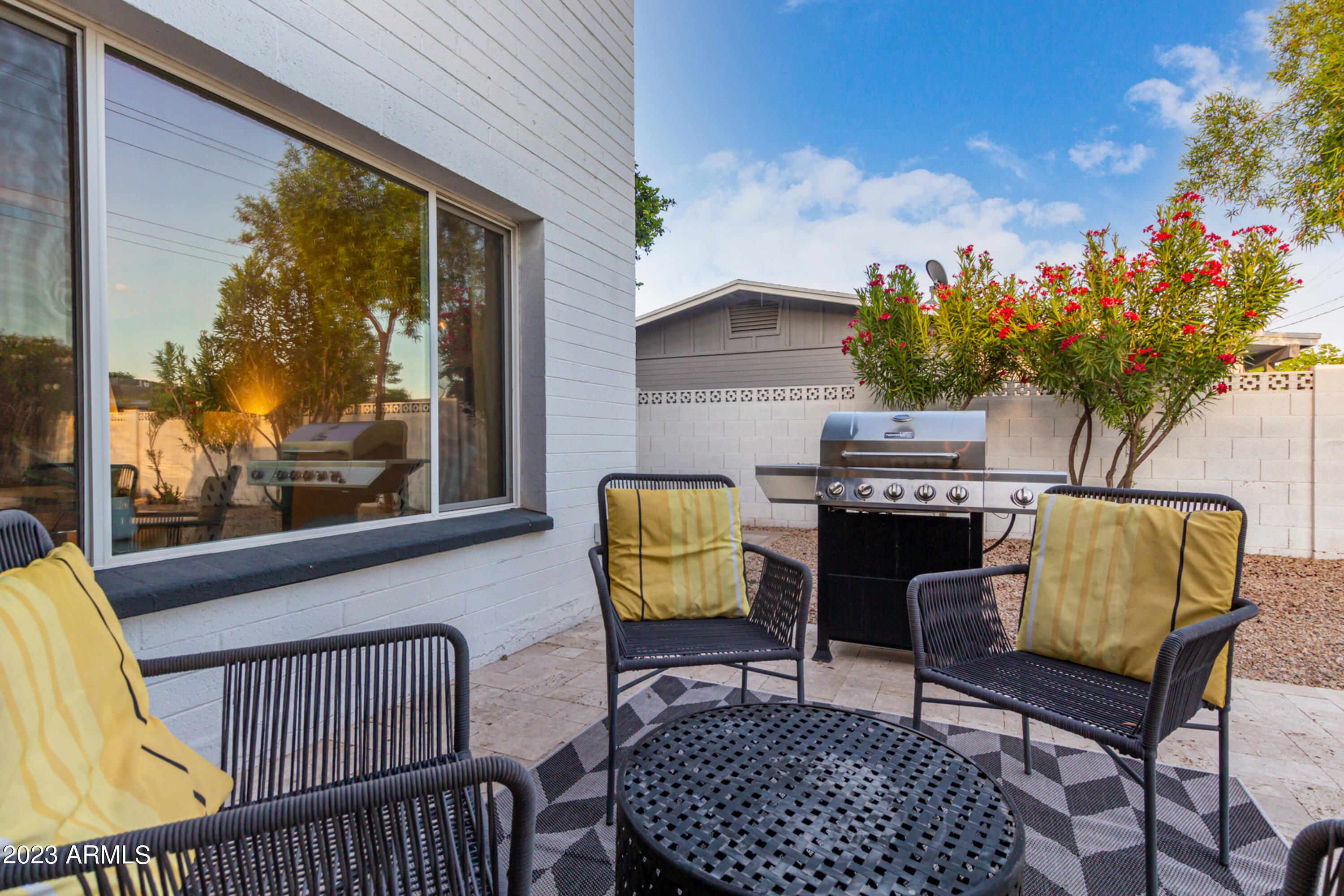 8413 E CITRUS Way