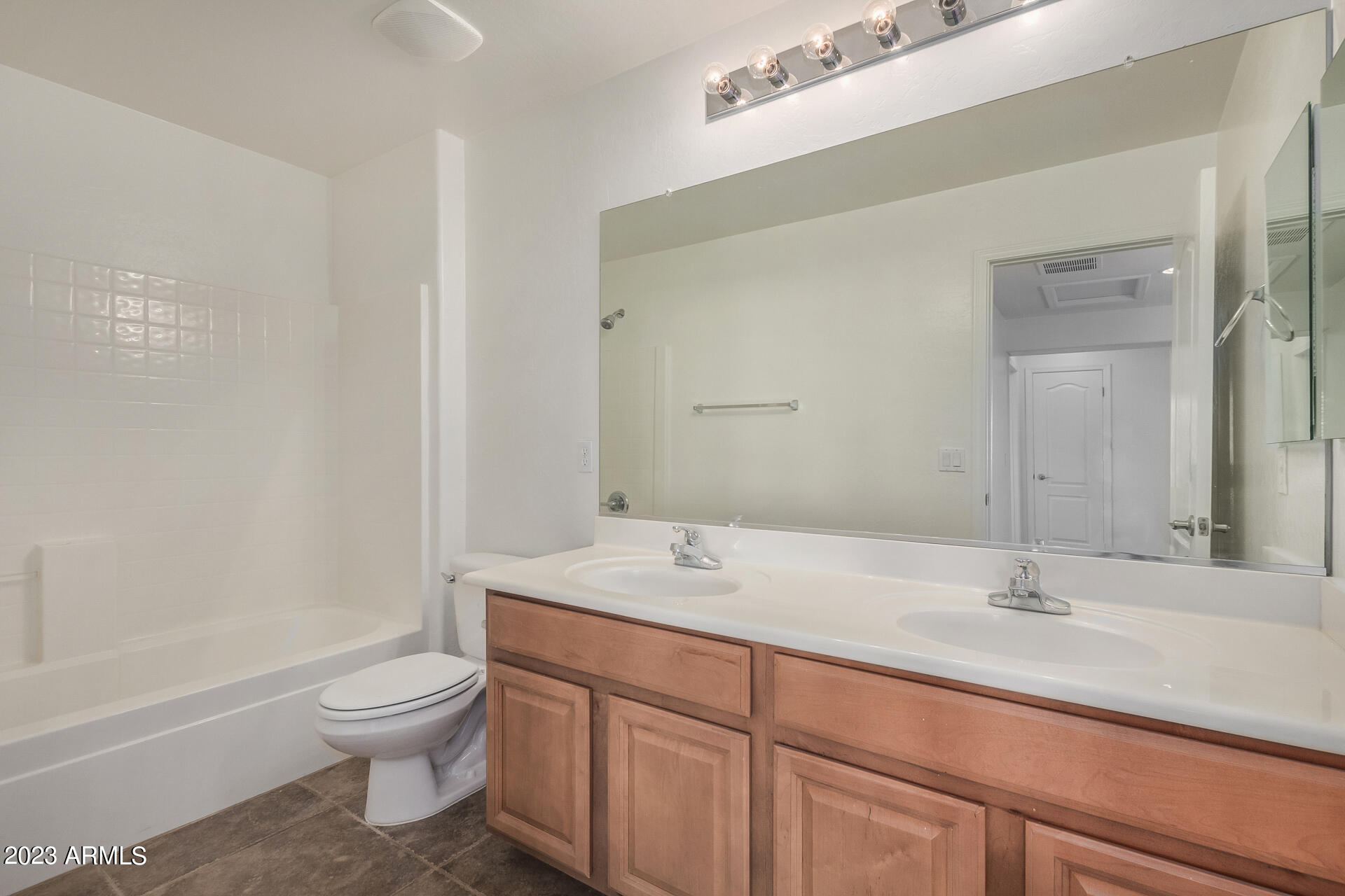 11428 E SONRISA Avenue