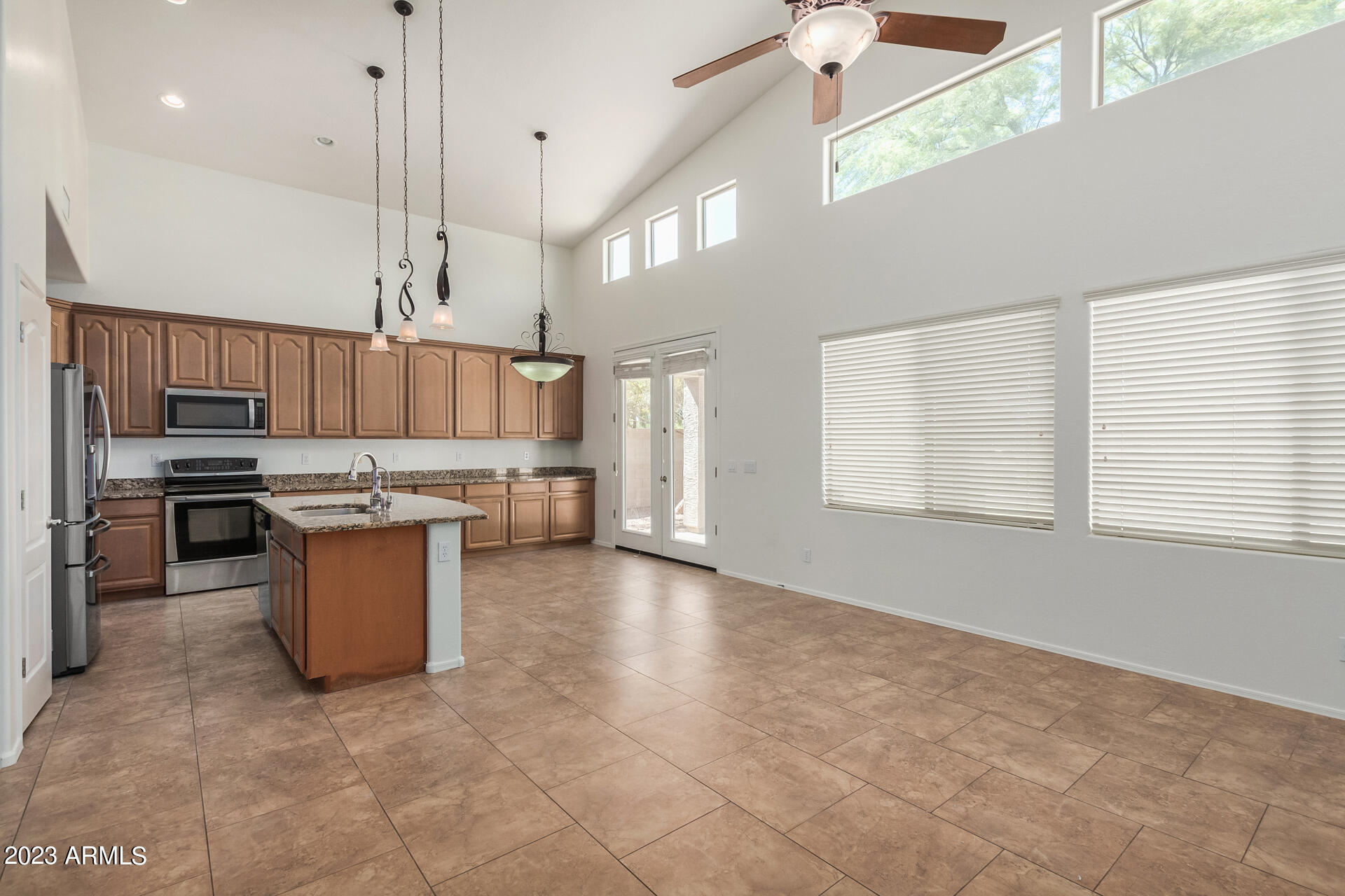 11428 E SONRISA Avenue