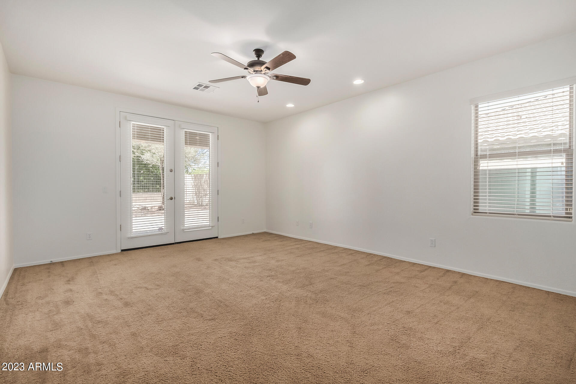 11428 E SONRISA Avenue