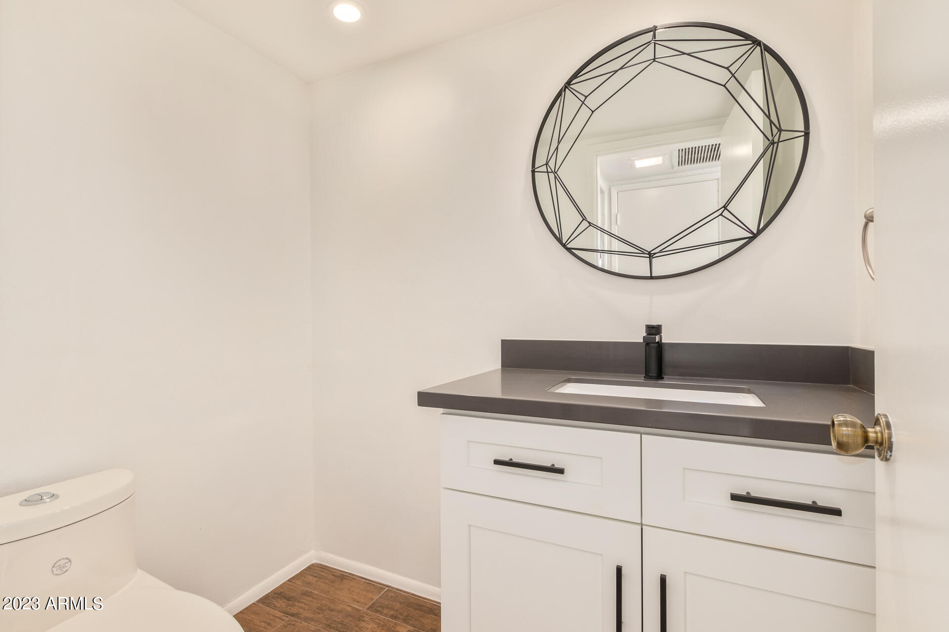 2 W GEORGIA Avenue # 3