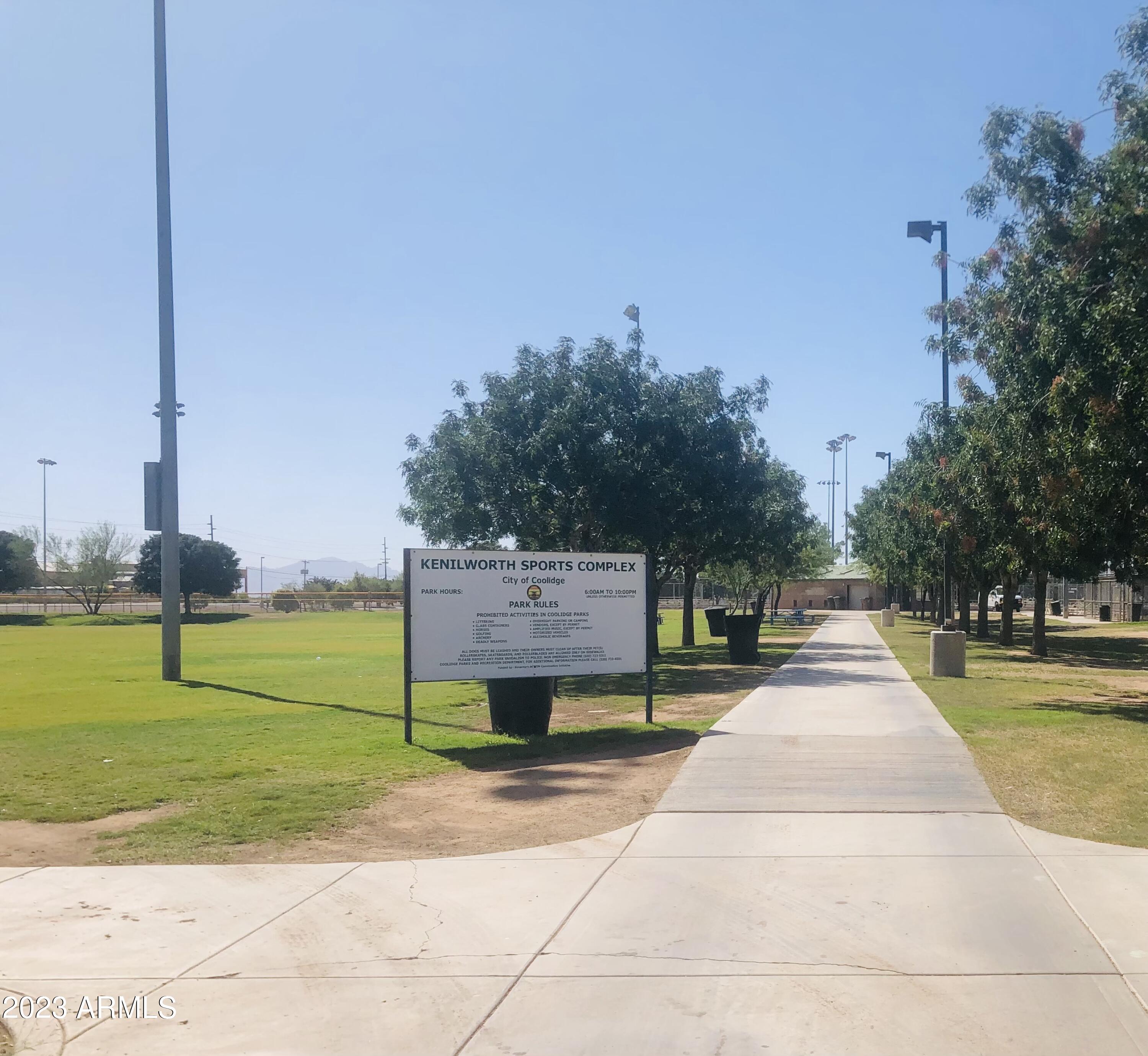 407 E COOLIDGE Avenue