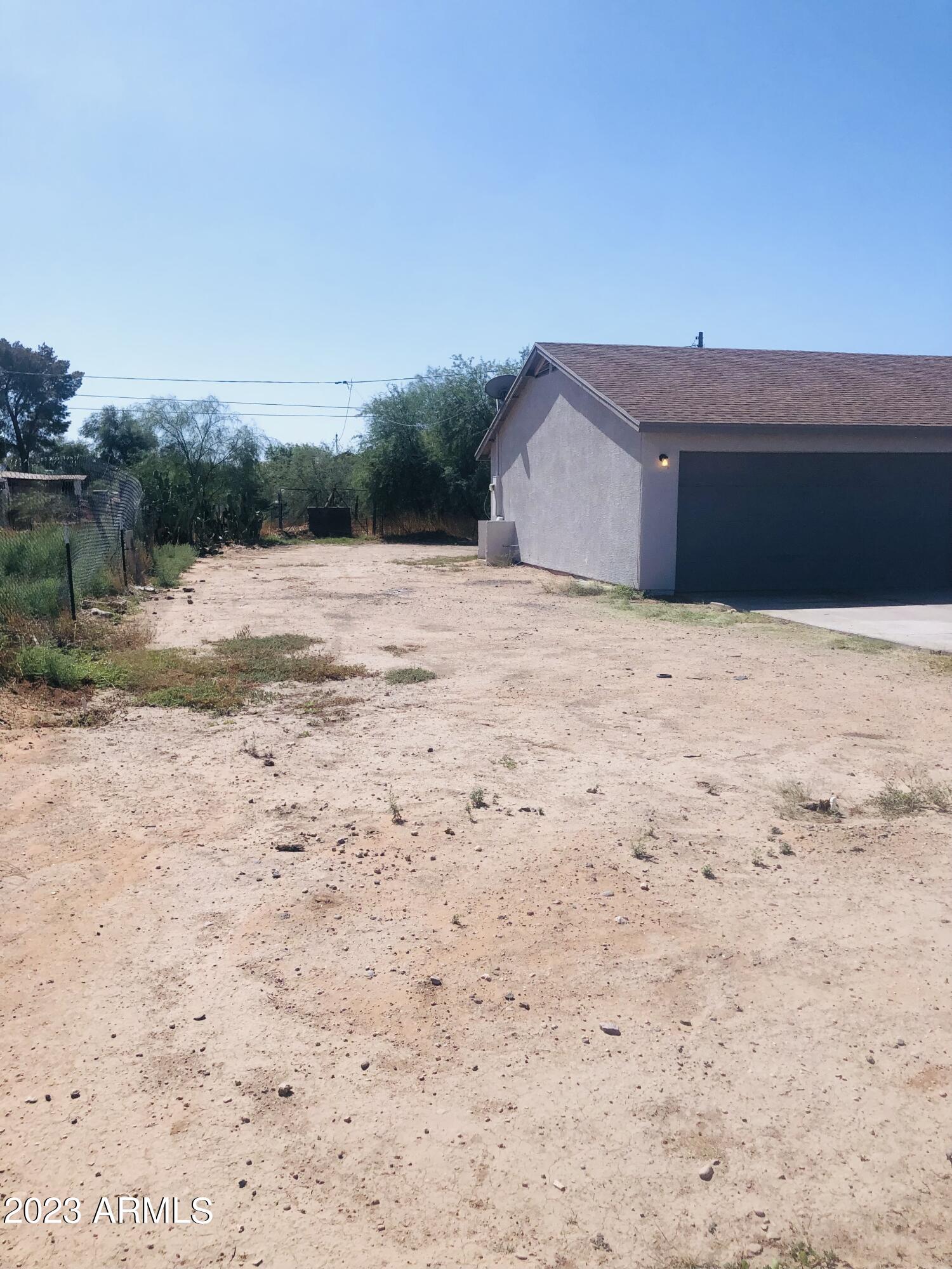 407 E COOLIDGE Avenue