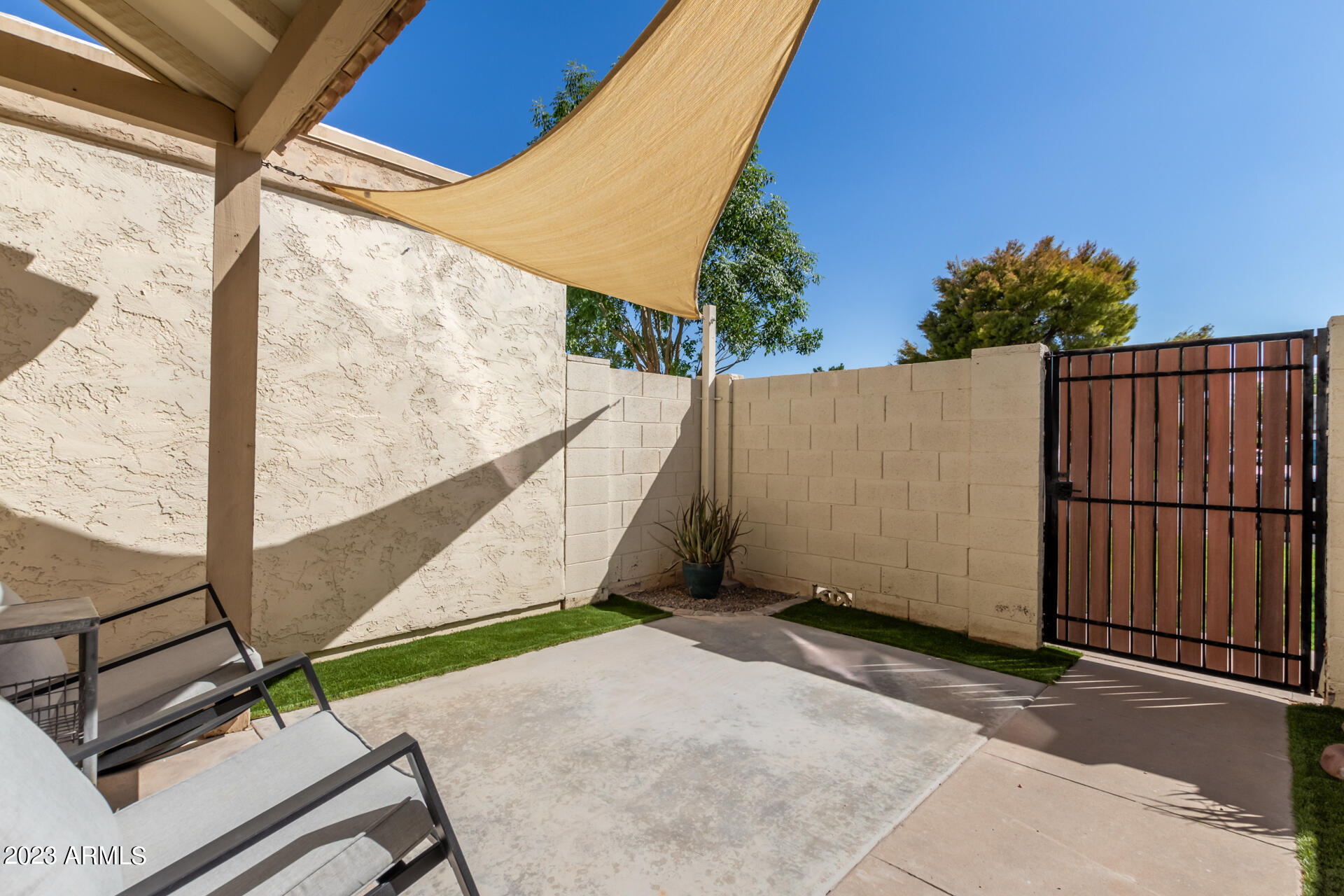 7814 E VALLEY VISTA Drive