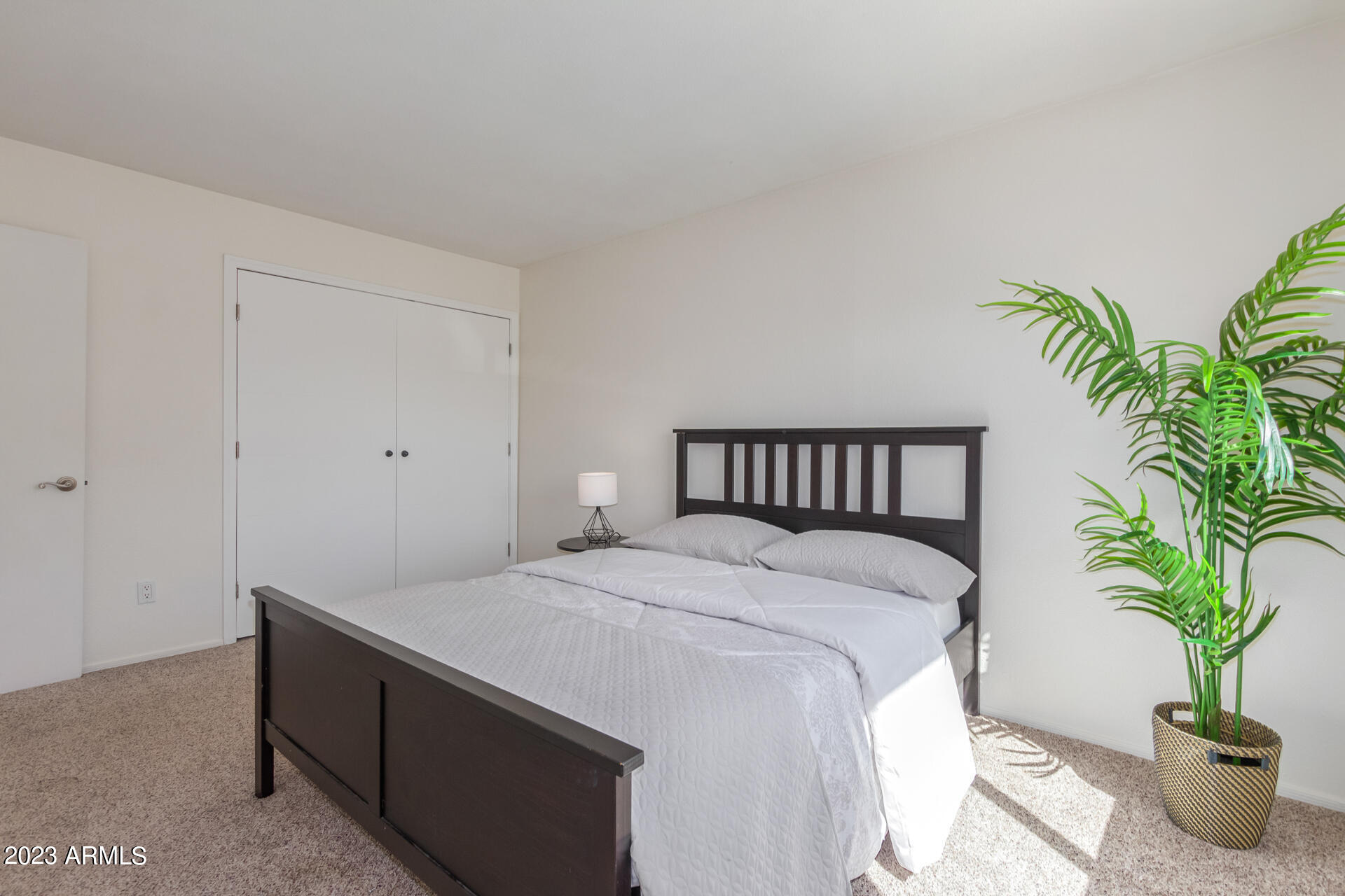 7814 E VALLEY VISTA Drive