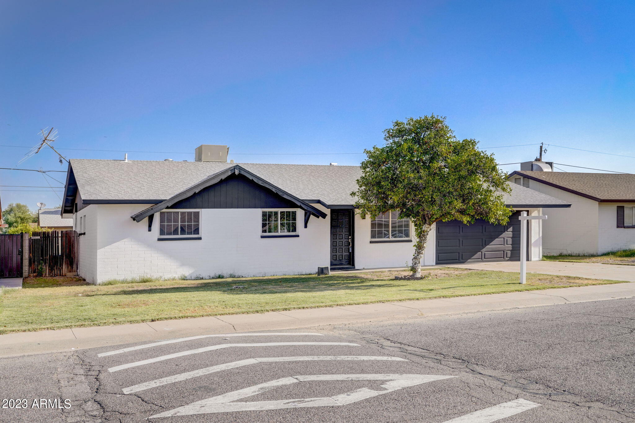 4226 W LAS PALMARITAS Drive
