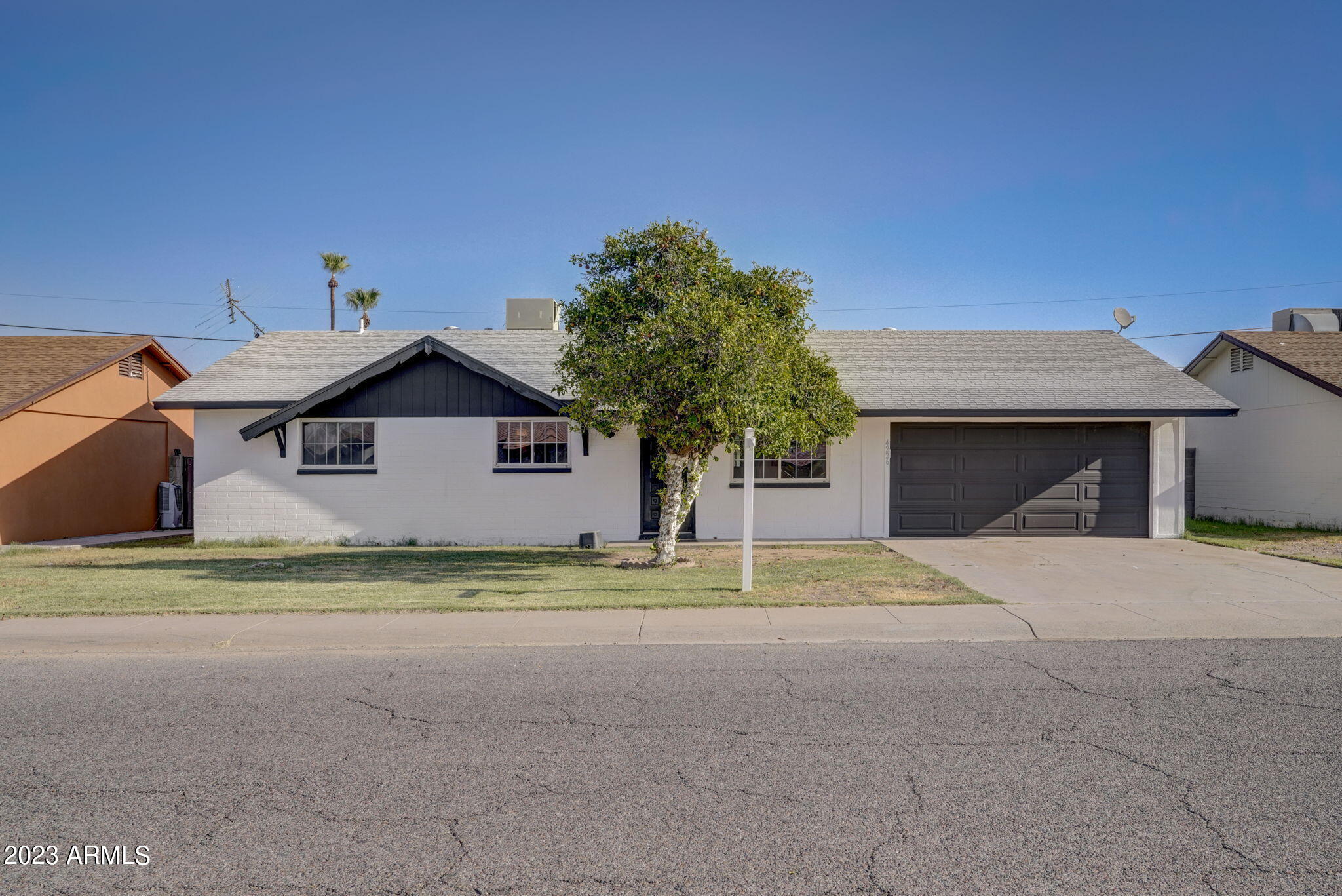 4226 W LAS PALMARITAS Drive