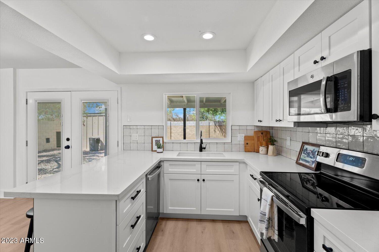 17206 N 32ND Place