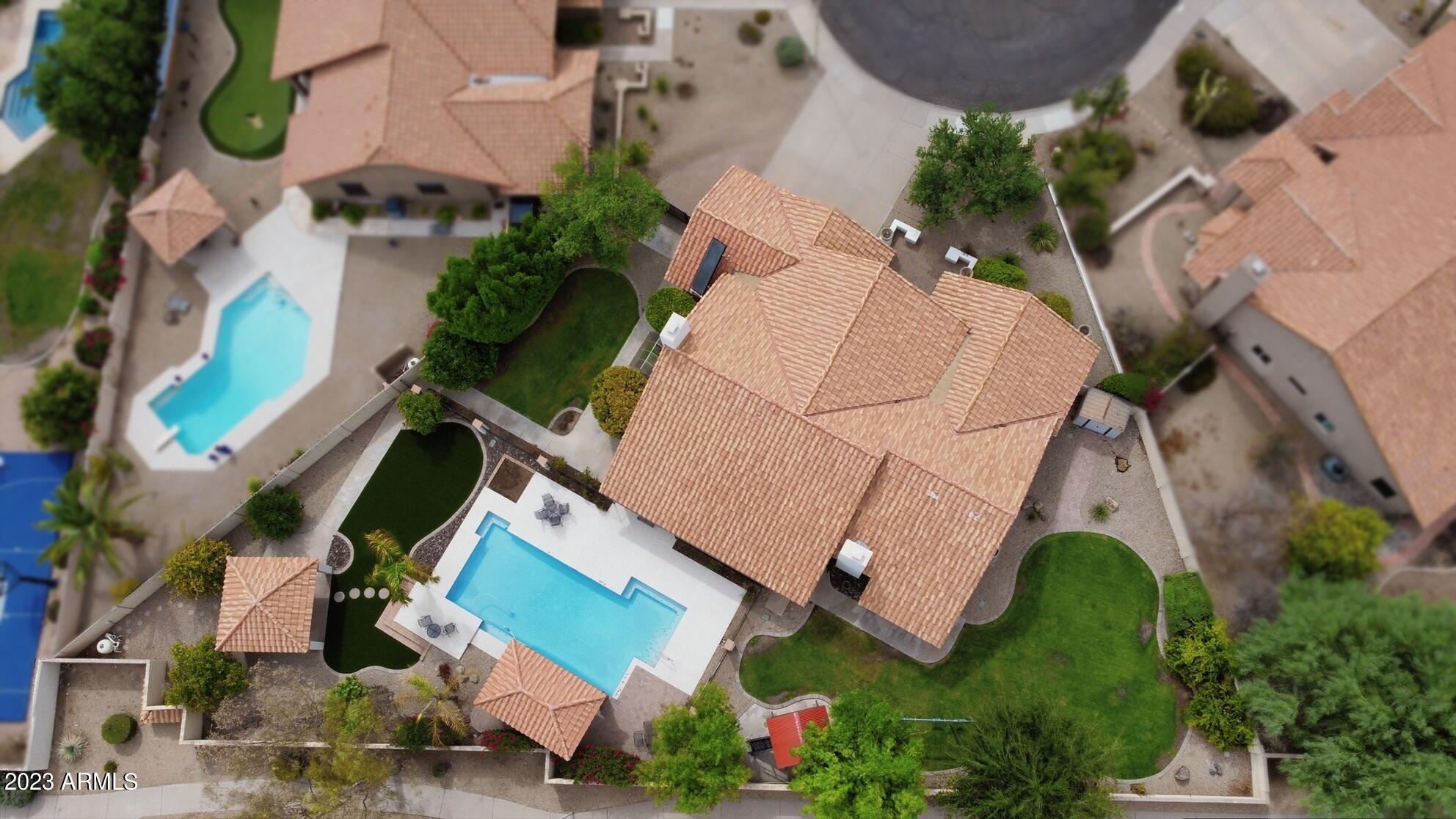 9891 E WINDROSE Drive
