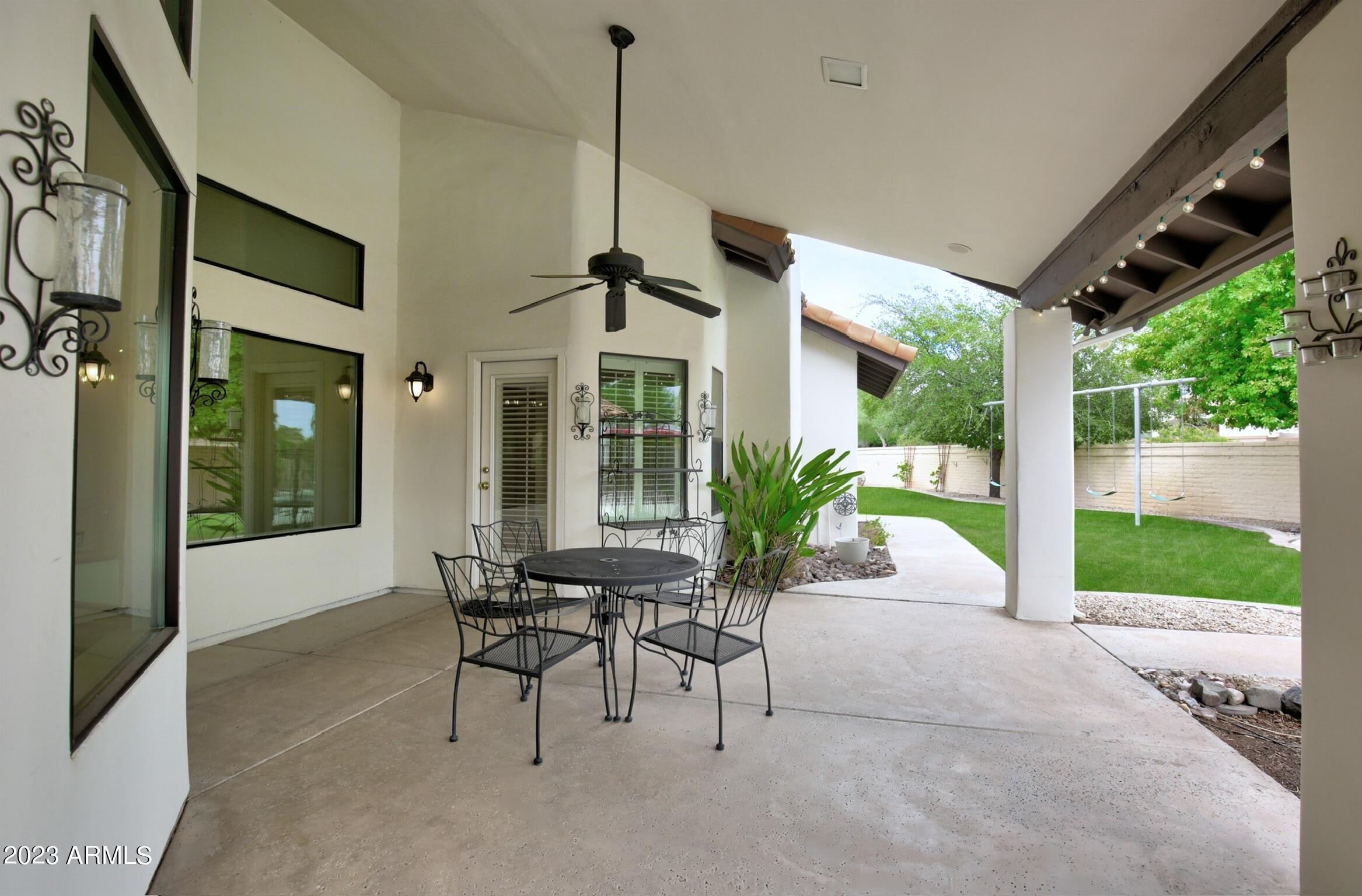 9891 E WINDROSE Drive