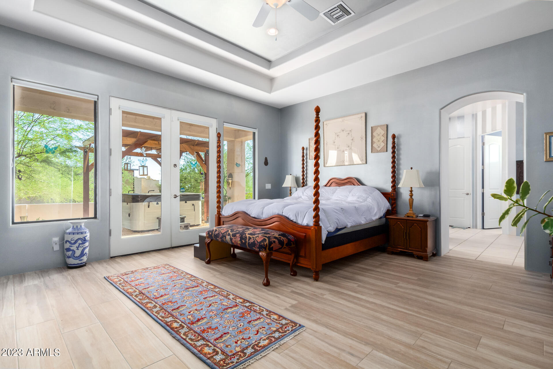 5837 E MARK Lane