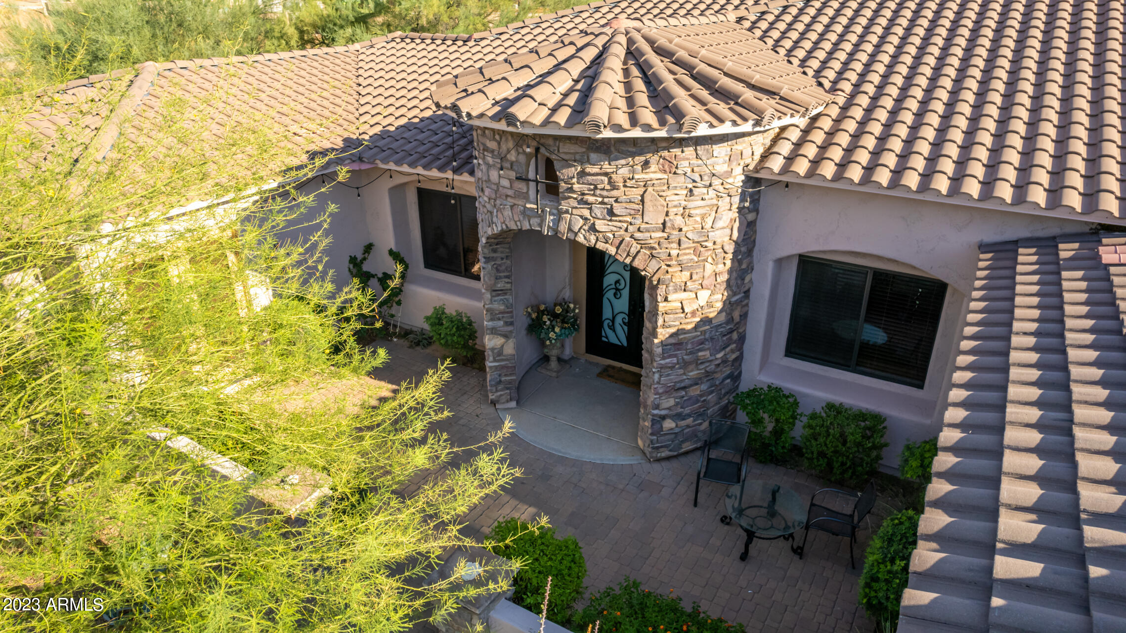 5837 E MARK Lane