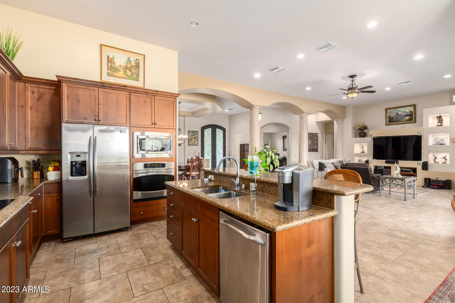 5837 E MARK Lane