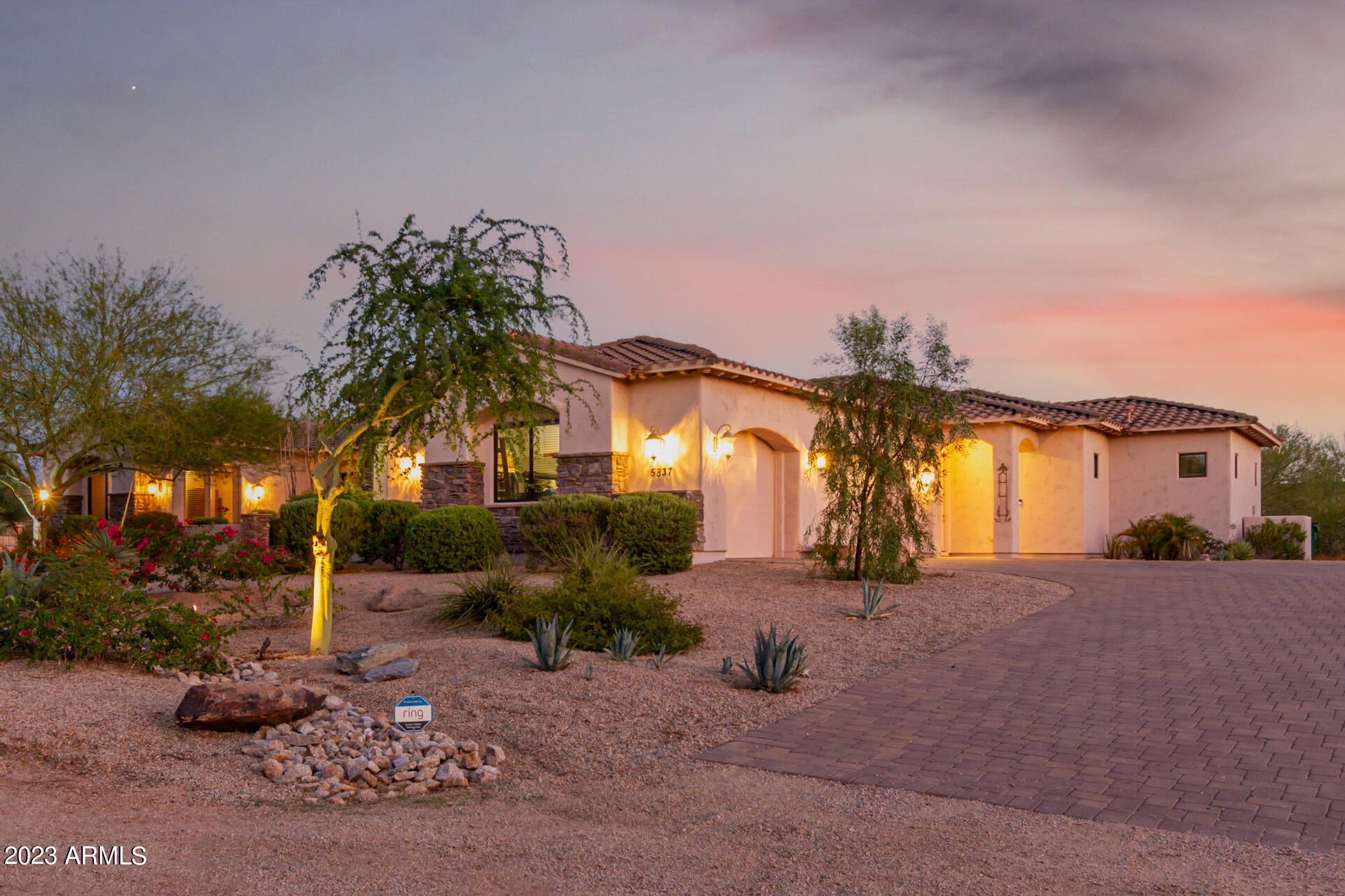 5837 E MARK Lane