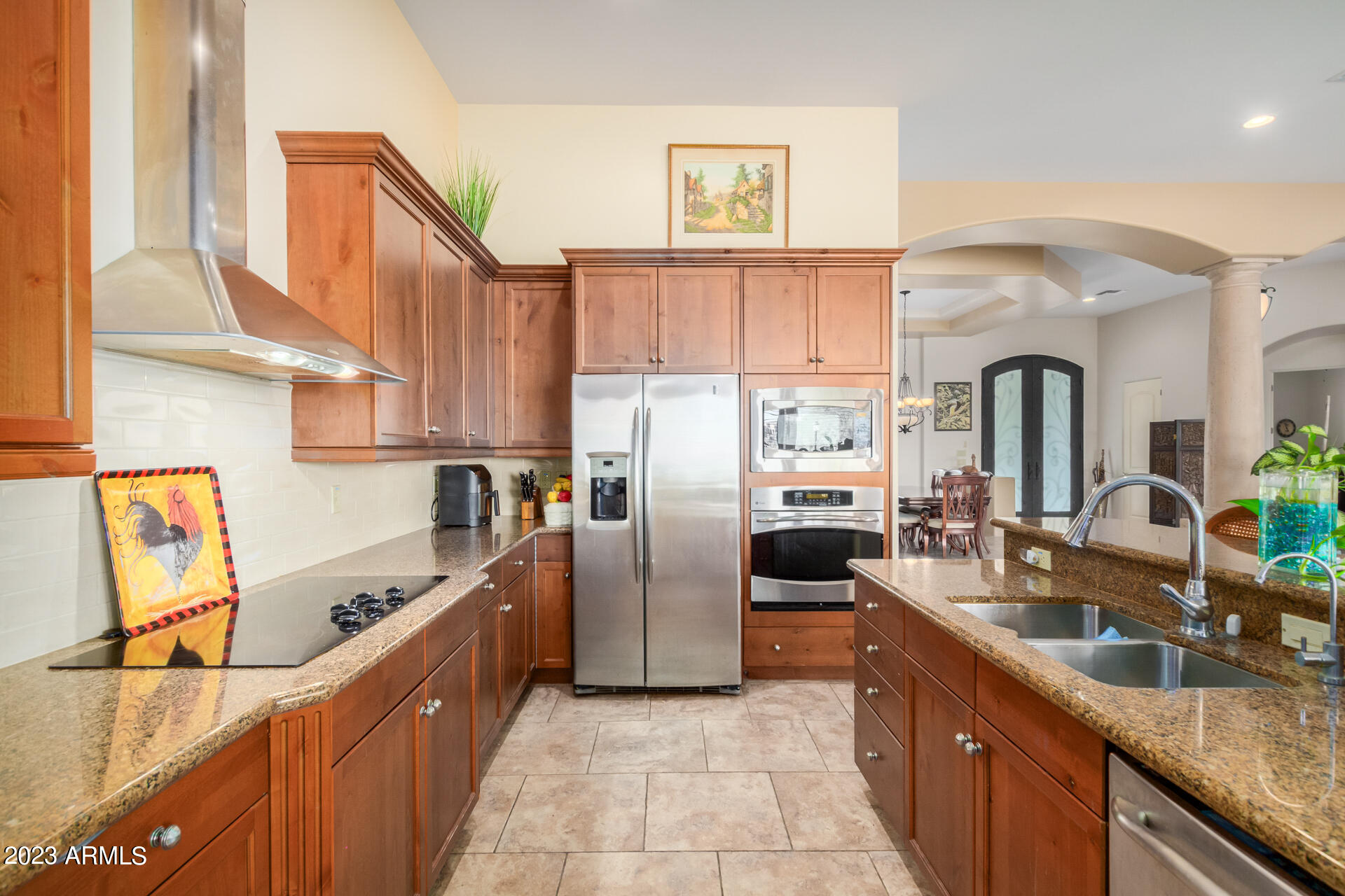 5837 E MARK Lane