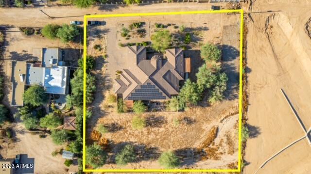 5837 E MARK Lane